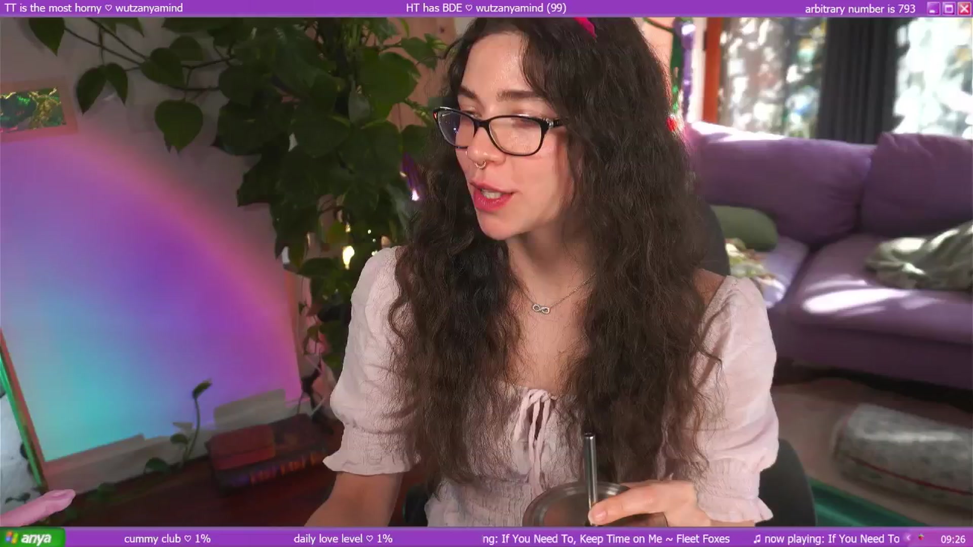 Gallery image thumbnail from afterglow's myfreecams stream on, 04/21/2025, 24:02 image 14 of 20