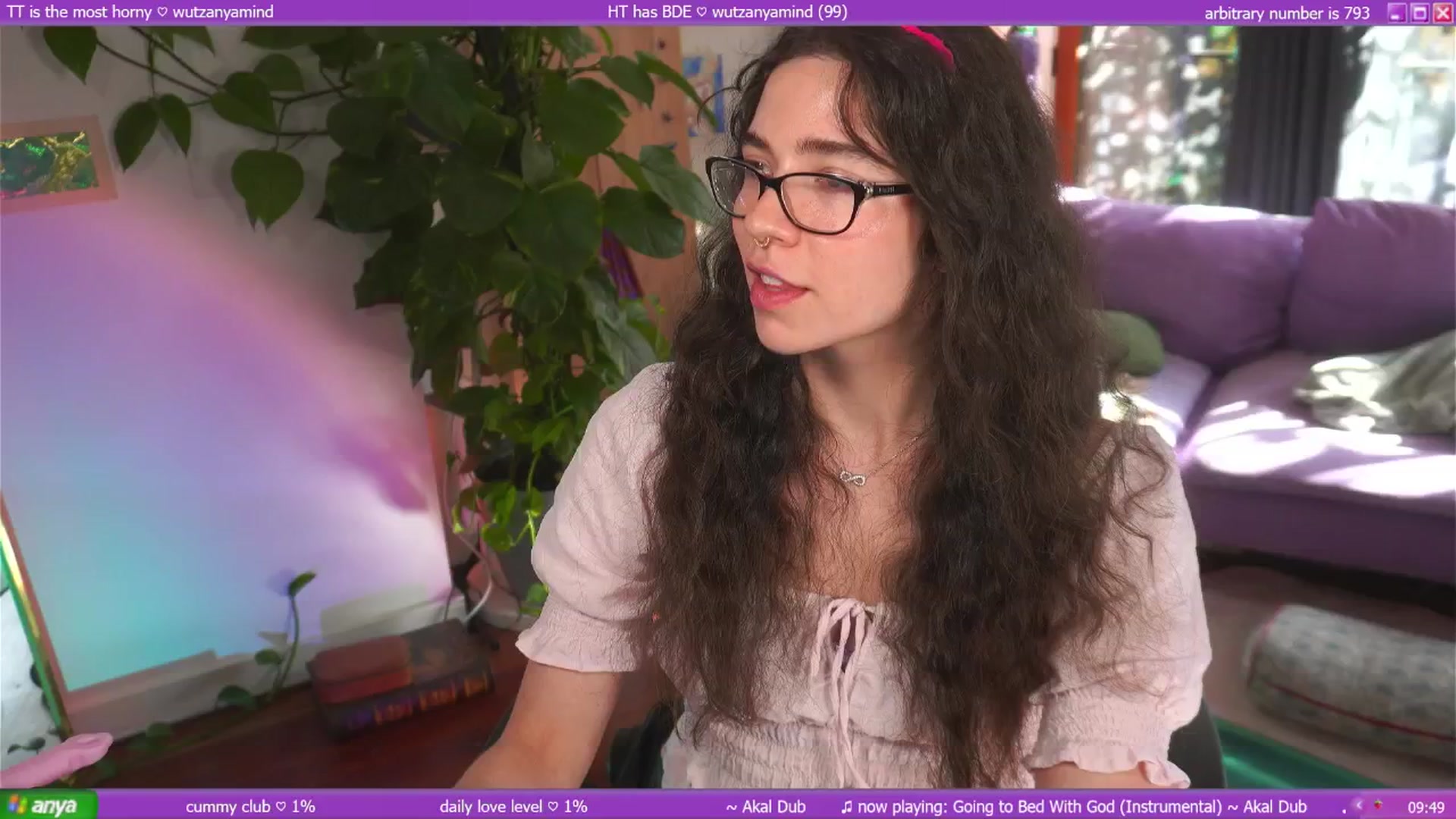 Gallery image thumbnail from afterglow's myfreecams stream on, 04/21/2025, 24:02 image 19 of 20