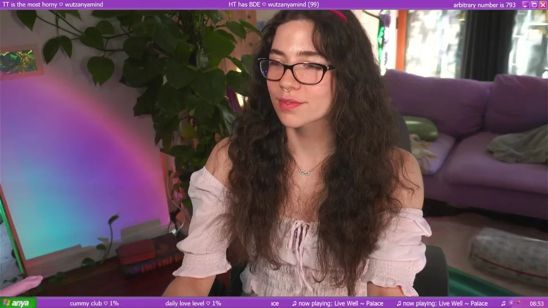 Gallery image thumbnail from afterglow's myfreecams stream on, 04/21/2025, 24:02 image 7 of 20