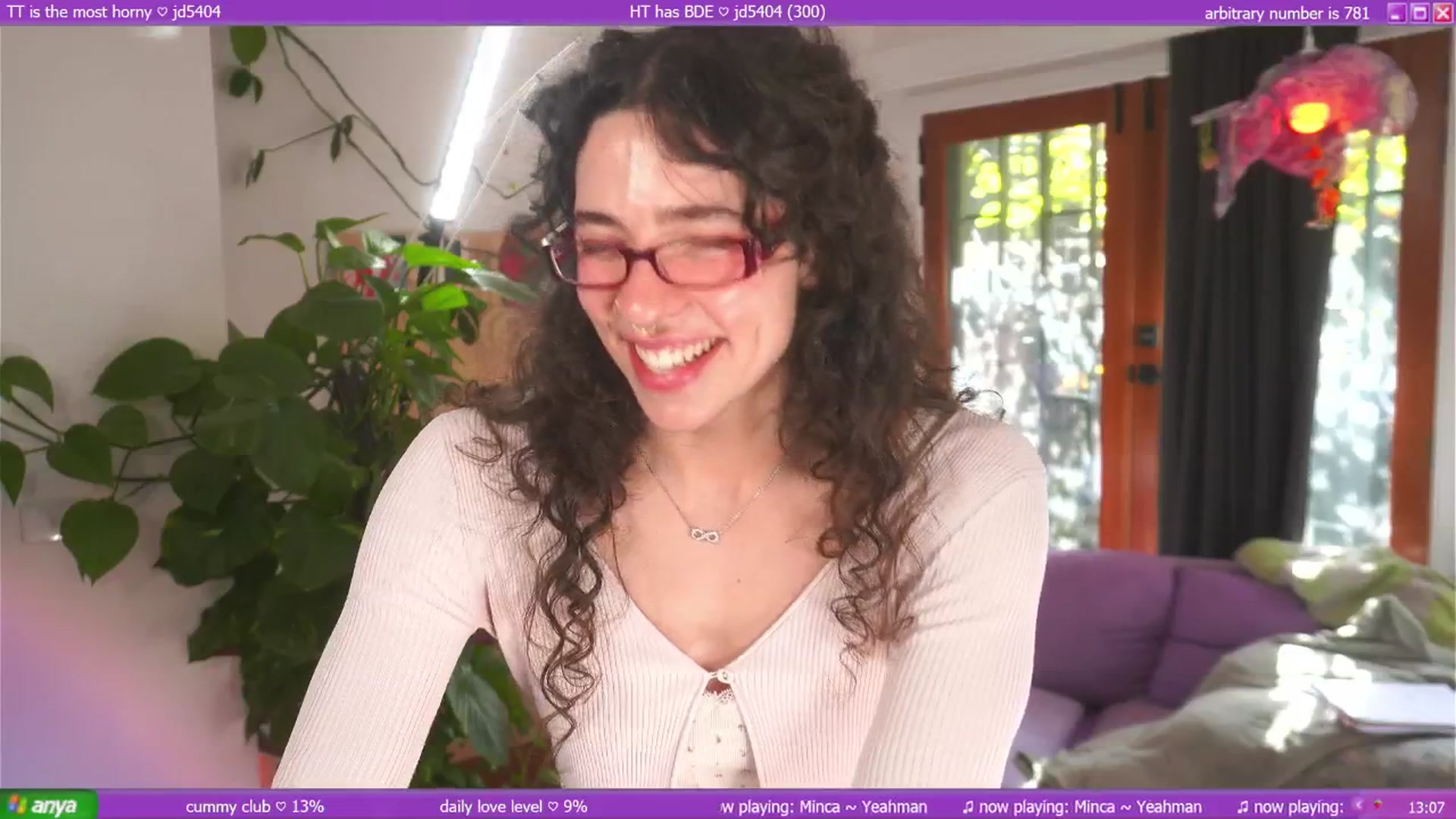 Gallery image thumbnail from afterglow's myfreecams stream on, 04/24/2025, 04:52 image 13 of 20