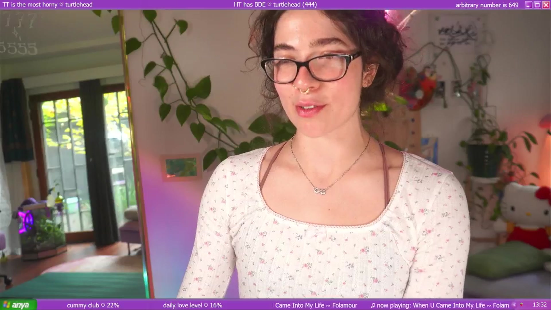 Gallery image thumbnail from afterglow's myfreecams stream on, 04/28/2025, 05:02 image 15 of 20