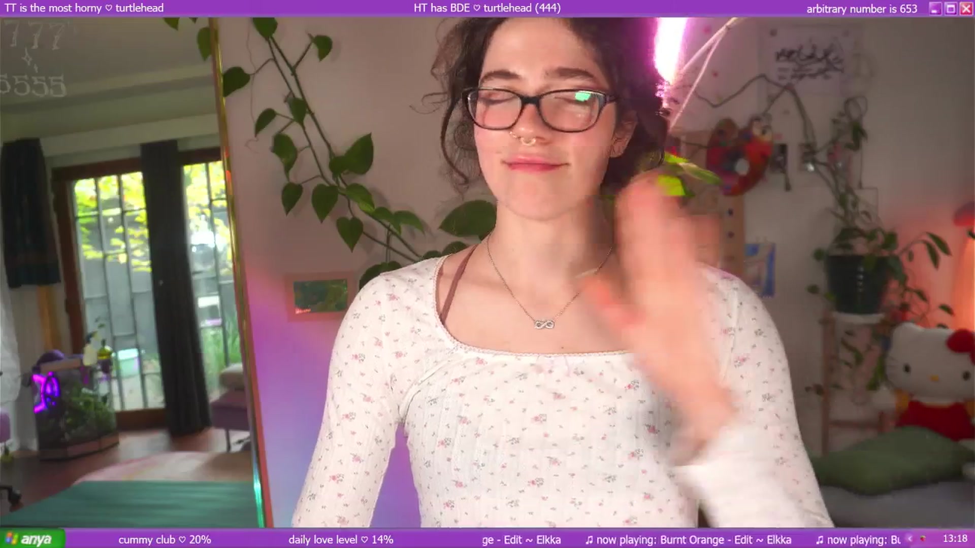 Gallery image thumbnail from afterglow's myfreecams stream on, 04/28/2025, 05:02 image 14 of 20