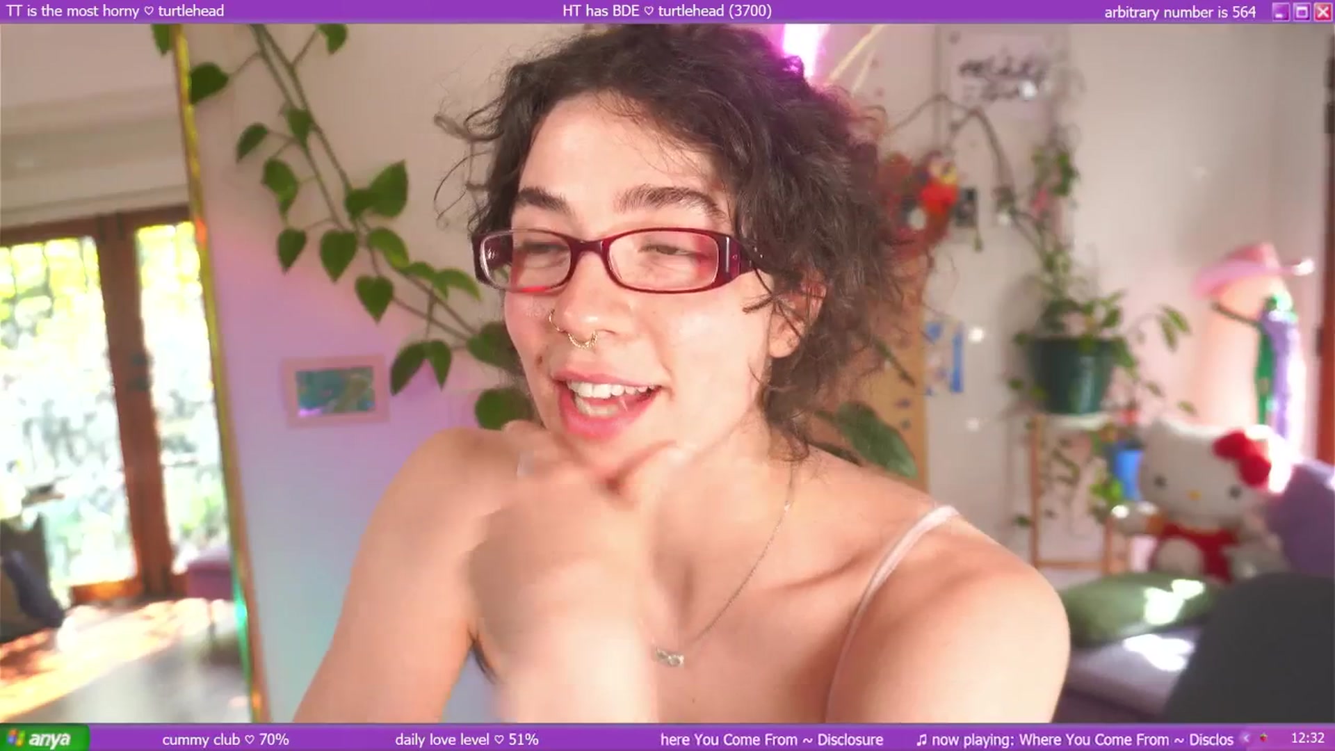 Gallery image thumbnail from afterglow's myfreecams stream on, 04/30/2025, 03:56 image 12 of 20