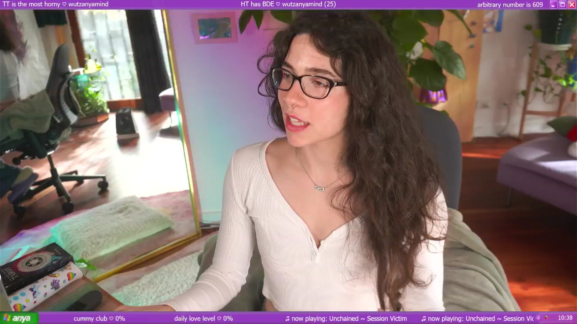 Gallery image thumbnail from afterglow's myfreecams stream on, 05/09/2025, 03:08 image 2 of 20