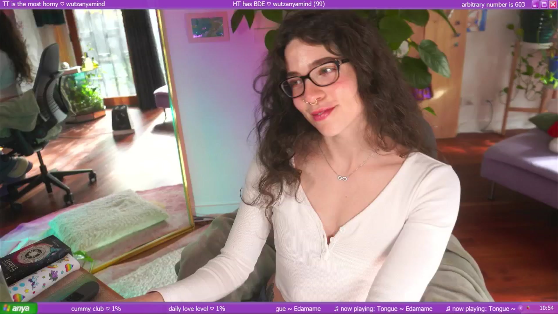 Gallery image thumbnail from afterglow's myfreecams stream on, 05/09/2025, 03:08 image 4 of 20