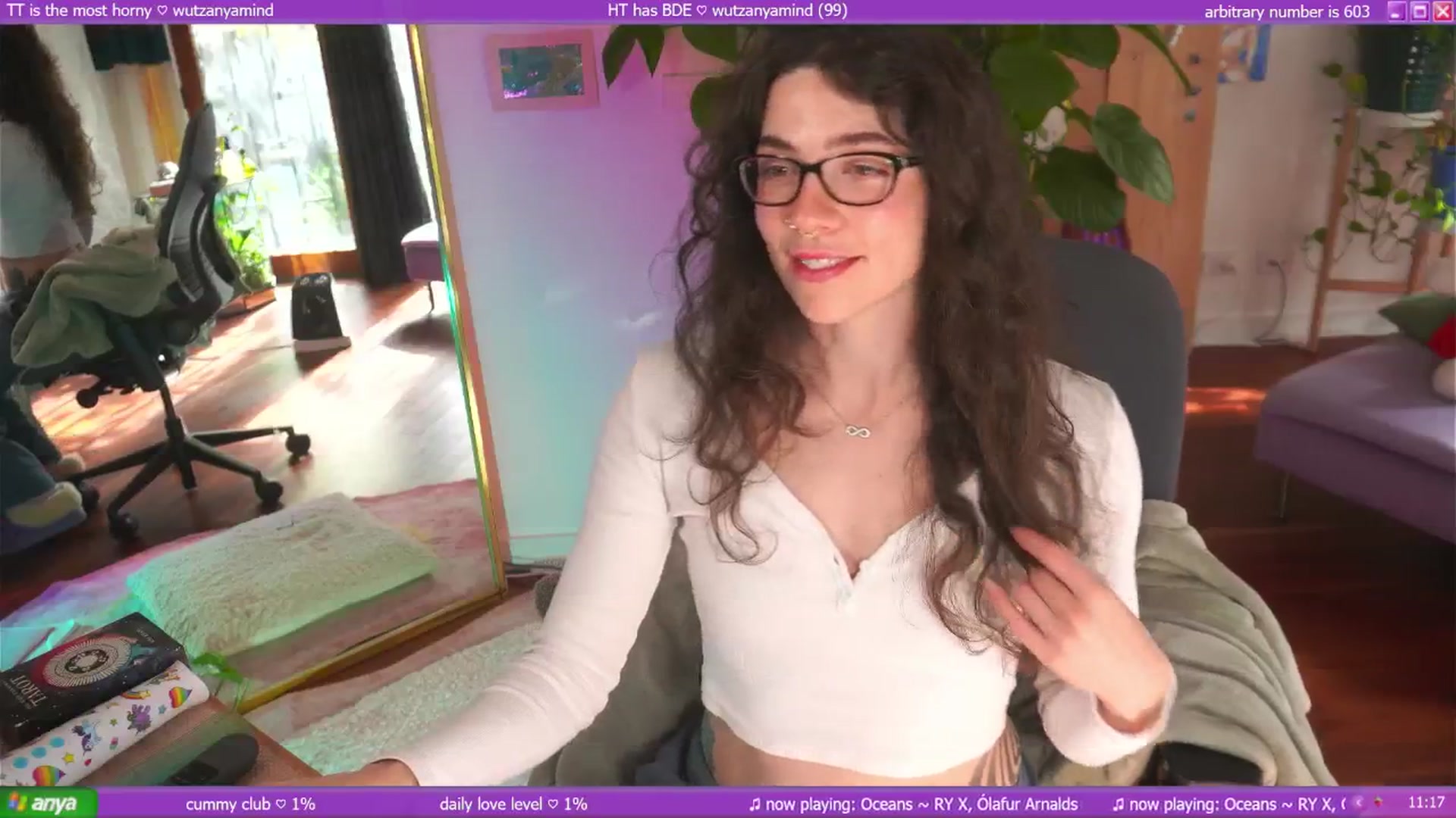 Gallery image thumbnail from afterglow's myfreecams stream on, 05/09/2025, 03:08 image 7 of 20