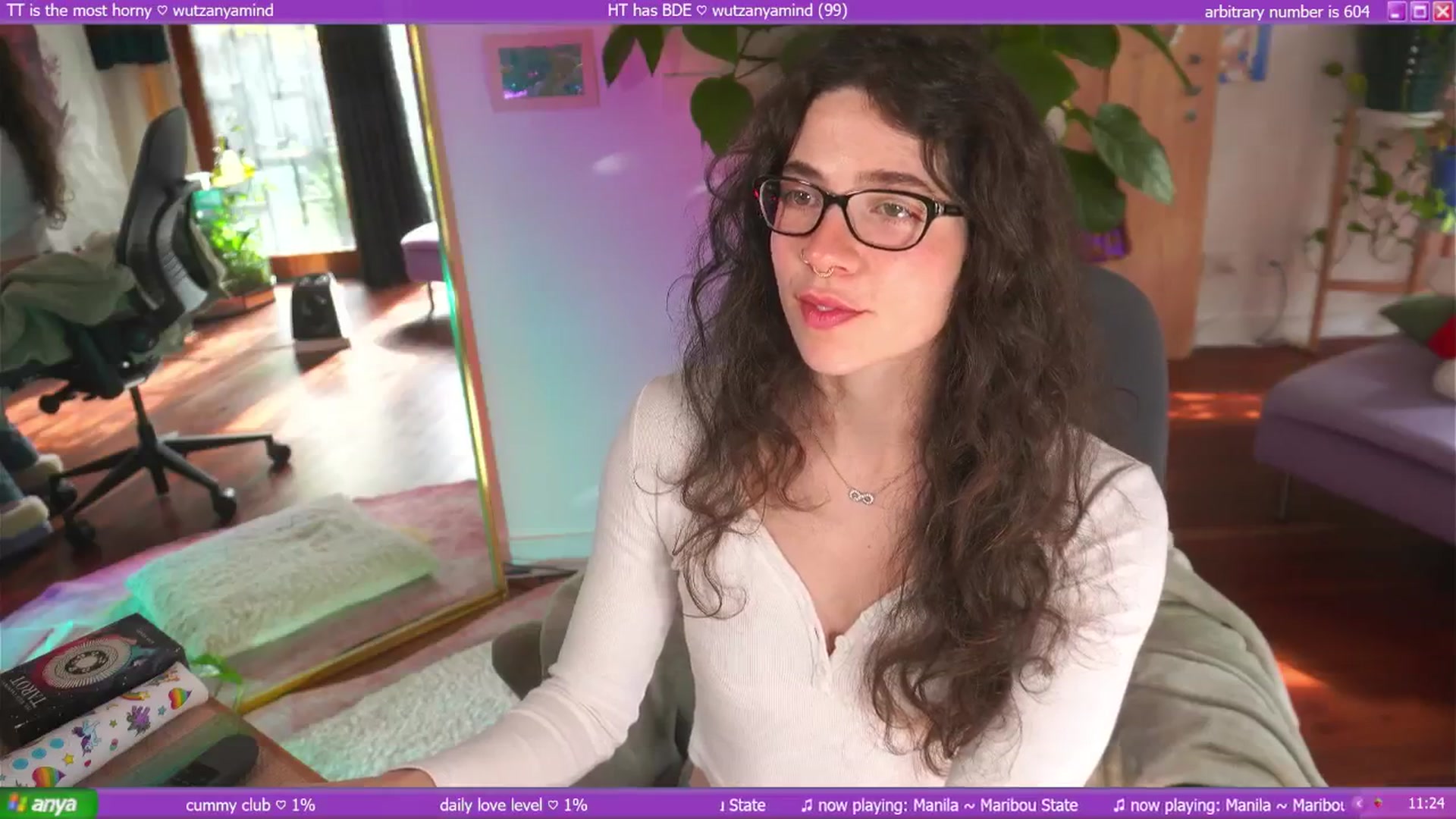 Gallery image thumbnail from afterglow's myfreecams stream on, 05/09/2025, 03:08 image 8 of 20