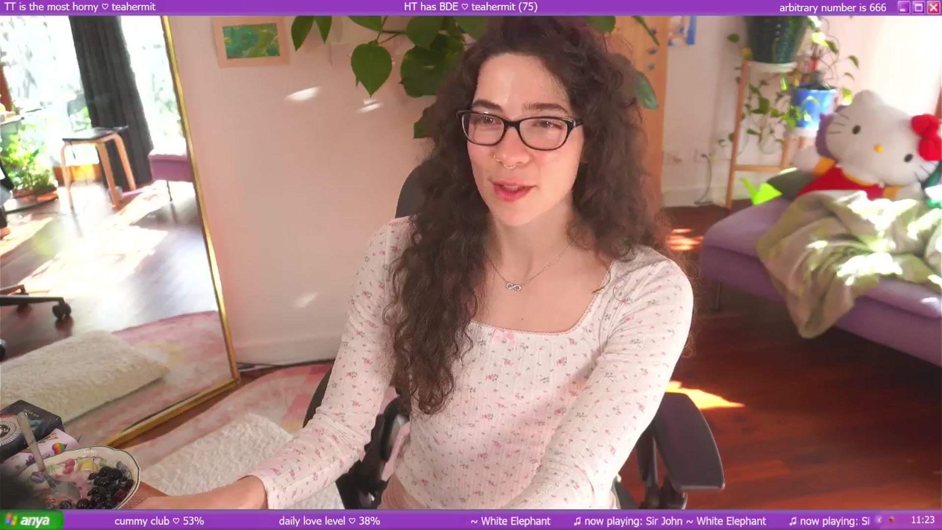 Gallery image thumbnail from afterglow's myfreecams stream on, 05/12/2025, 04:18 image 6 of 20
