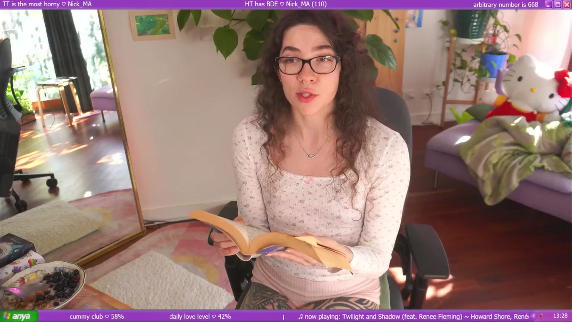 Gallery image thumbnail from afterglow's myfreecams stream on, 05/12/2025, 04:18 image 17 of 20