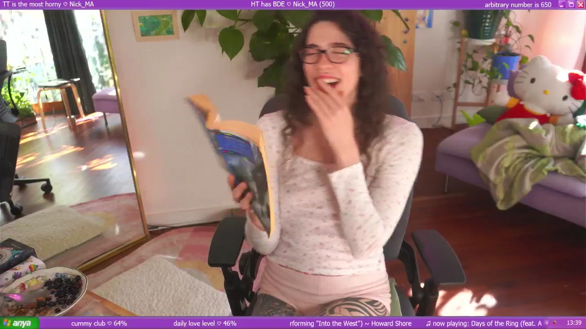 Gallery image thumbnail from afterglow's myfreecams stream on, 05/12/2025, 04:18 image 18 of 20