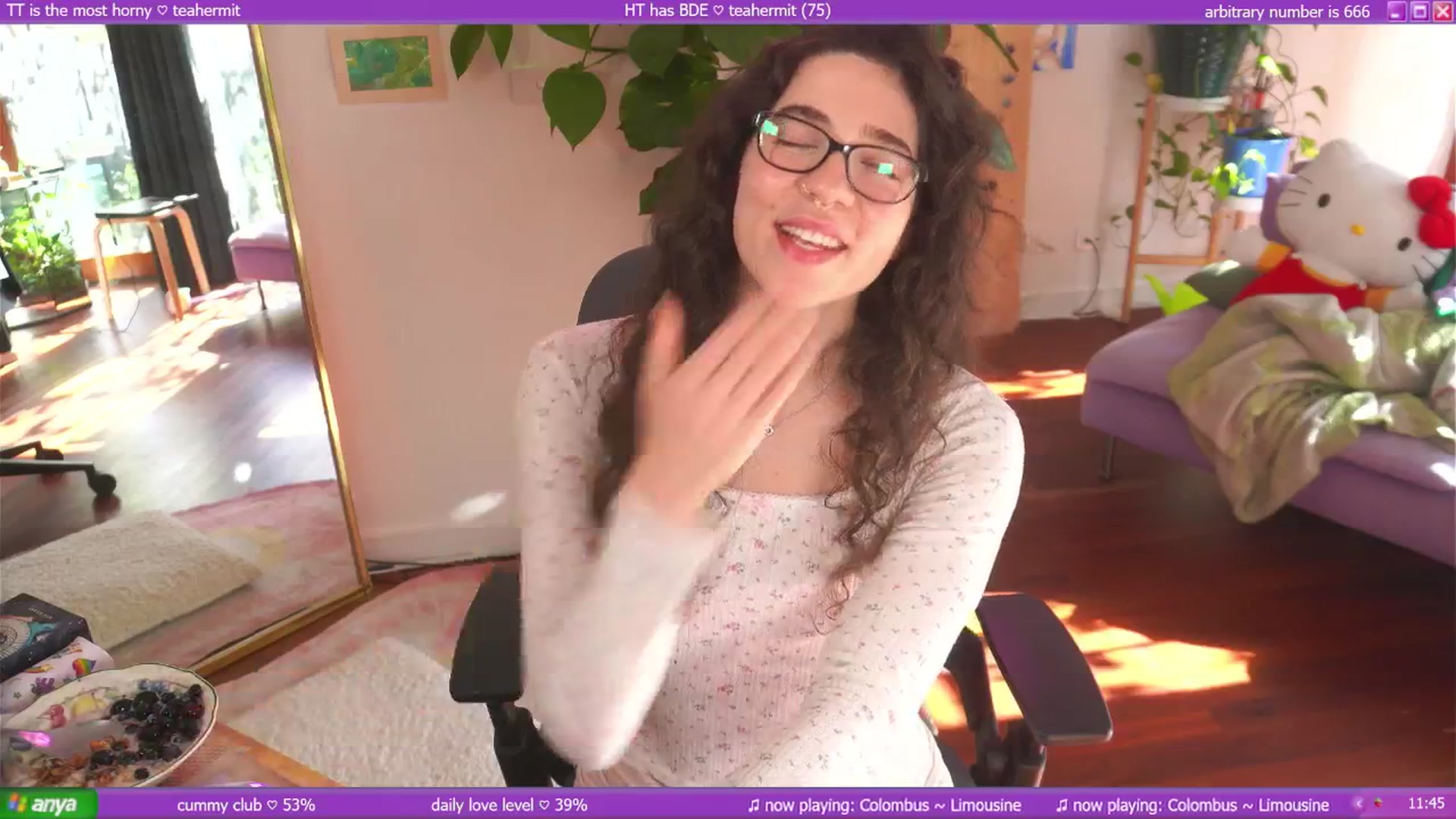 Gallery image thumbnail from afterglow's myfreecams stream on, 05/12/2025, 04:18 image 8 of 20
