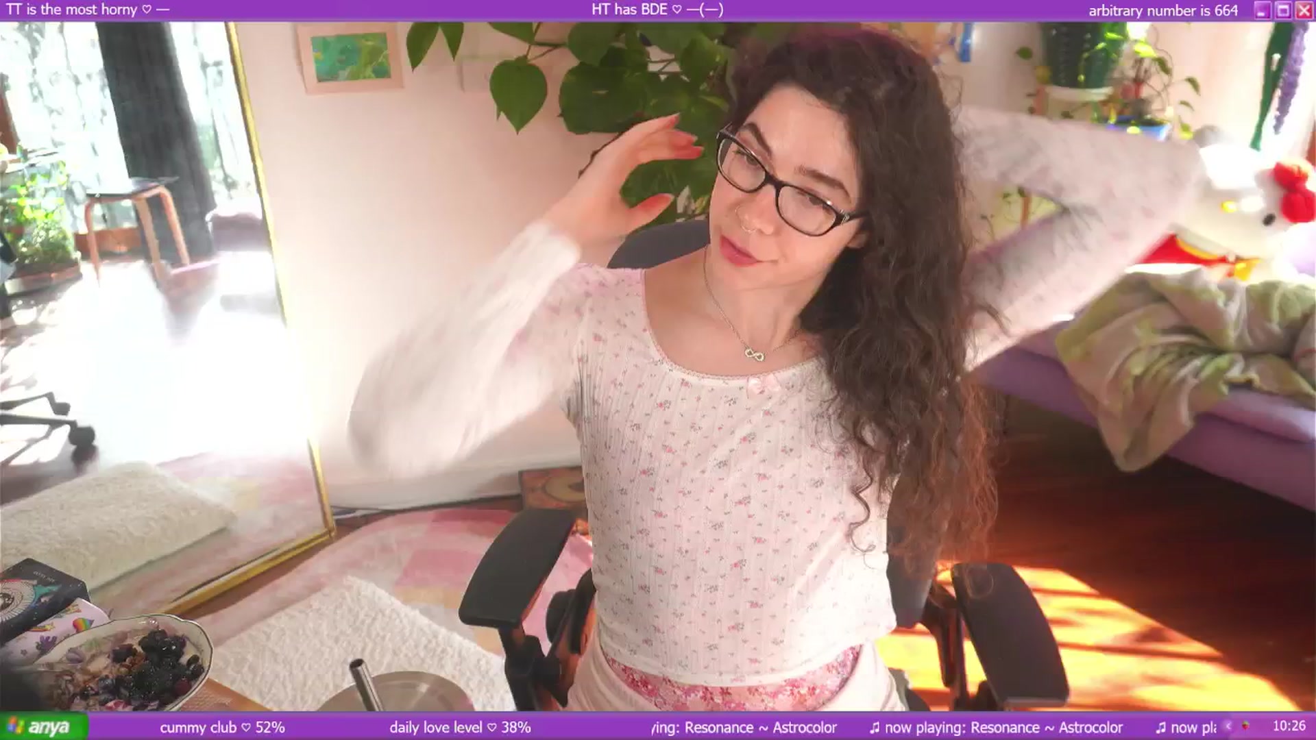 Gallery image thumbnail from afterglow's myfreecams stream on, 05/12/2025, 04:18 image 1 of 20