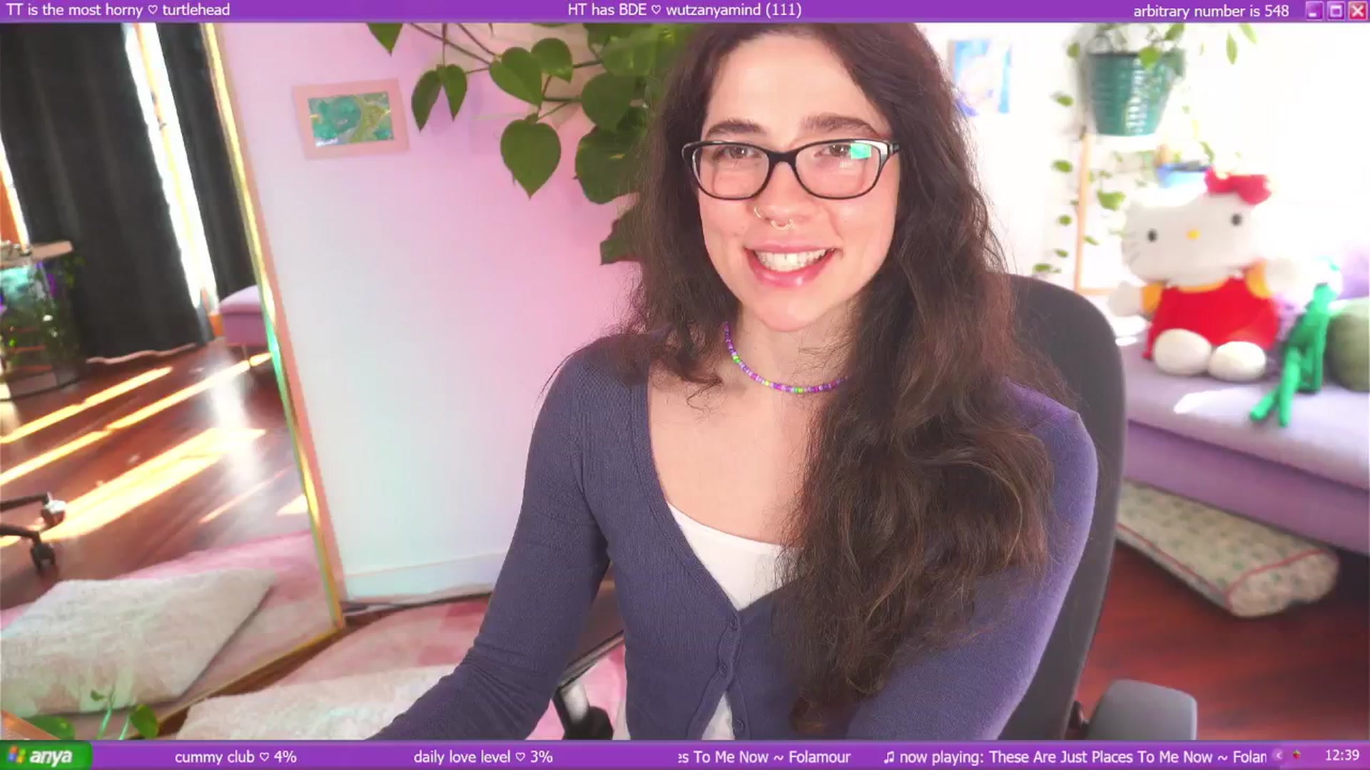 Gallery image thumbnail from afterglow's myfreecams stream on, 05/26/2025, 06:05 image 7 of 20