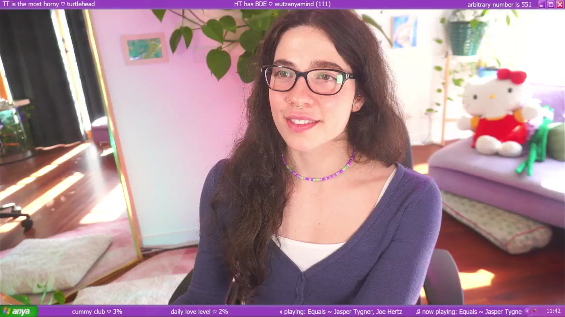 Gallery image thumbnail from afterglow's myfreecams stream on, 05/26/2025, 06:05 image 3 of 20