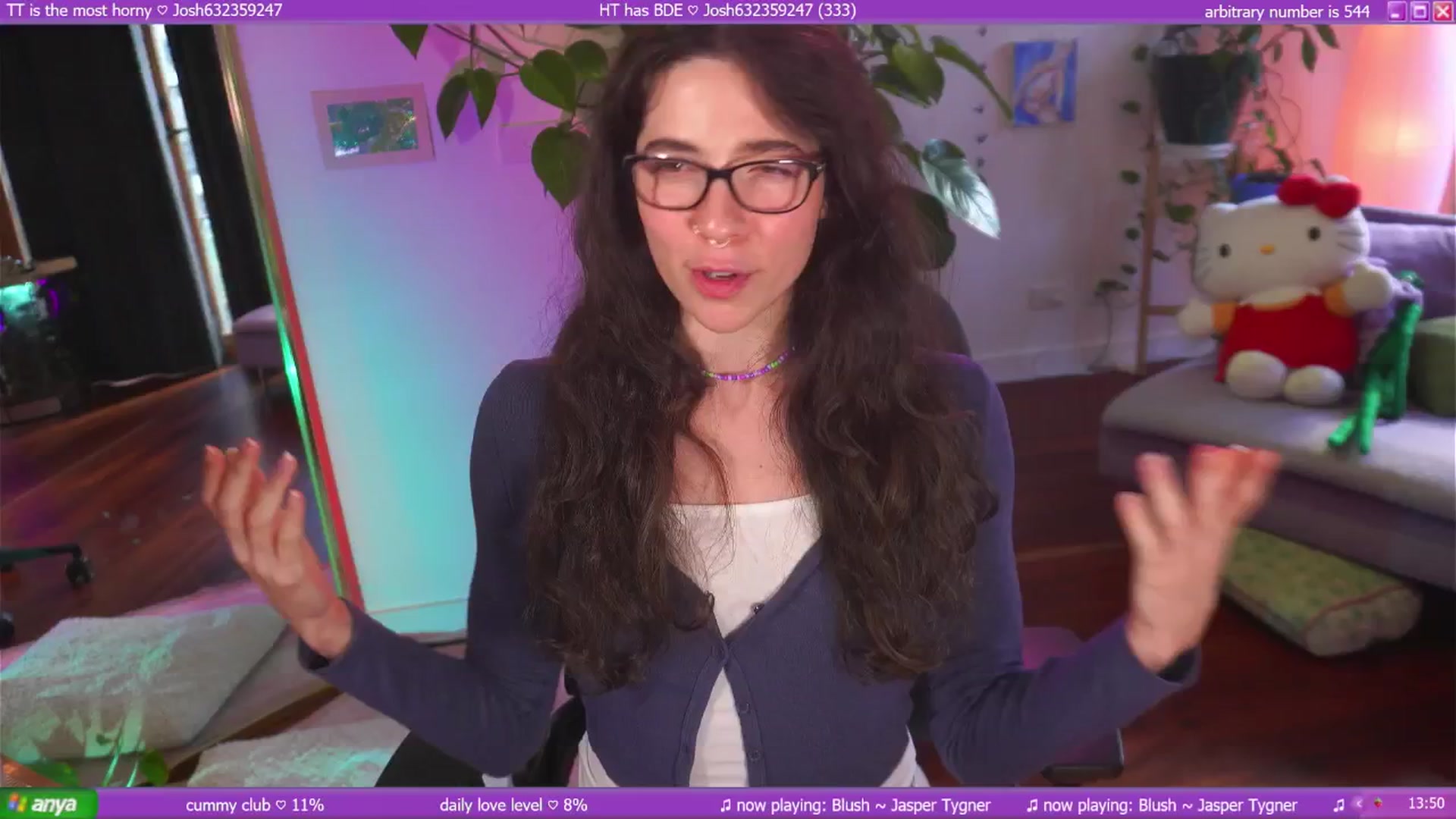 Gallery image thumbnail from afterglow's myfreecams stream on, 05/26/2025, 06:05 image 12 of 20