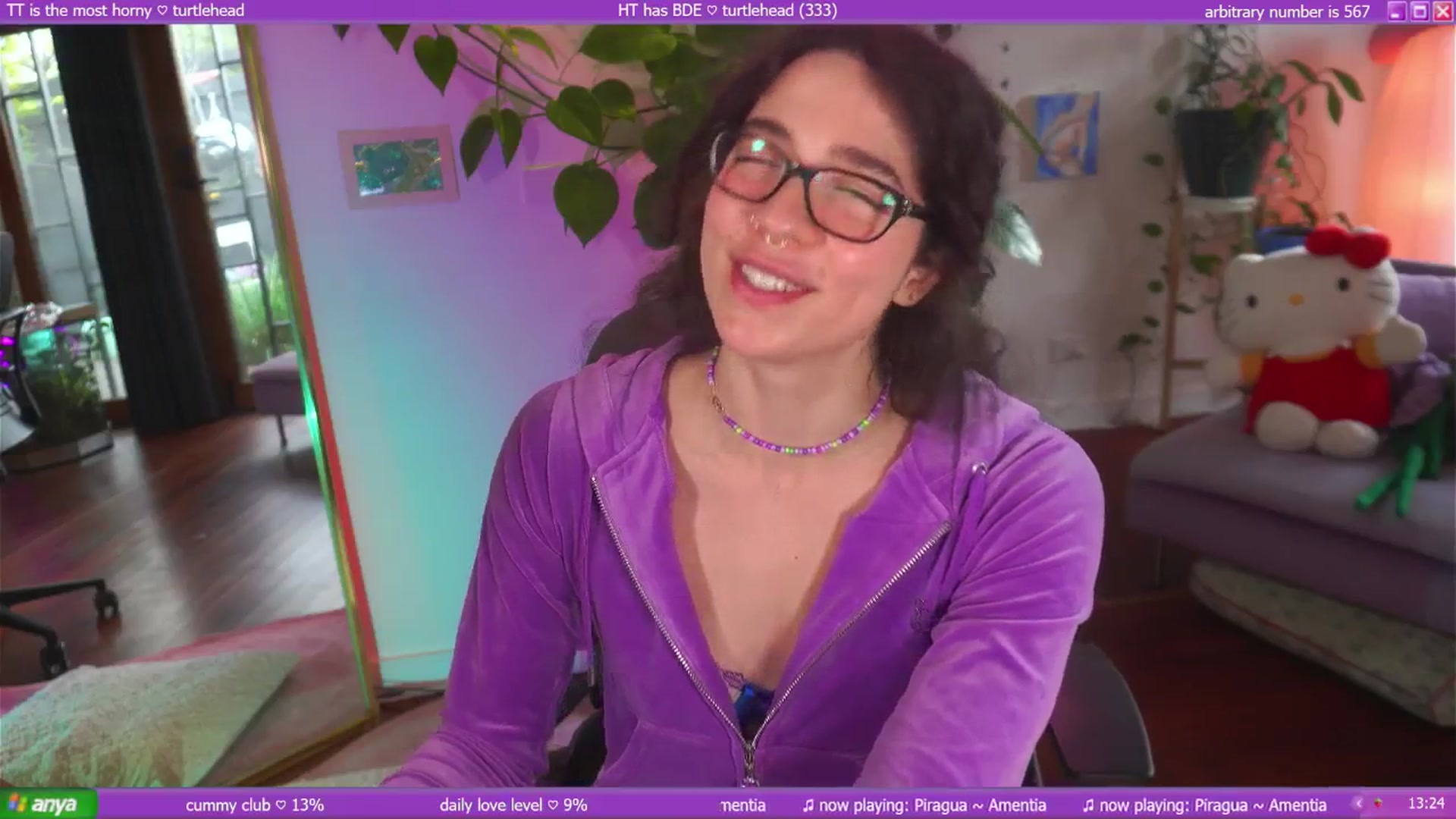 Gallery image thumbnail from afterglow's myfreecams stream on, 05/28/2025, 04:30 image 16 of 20