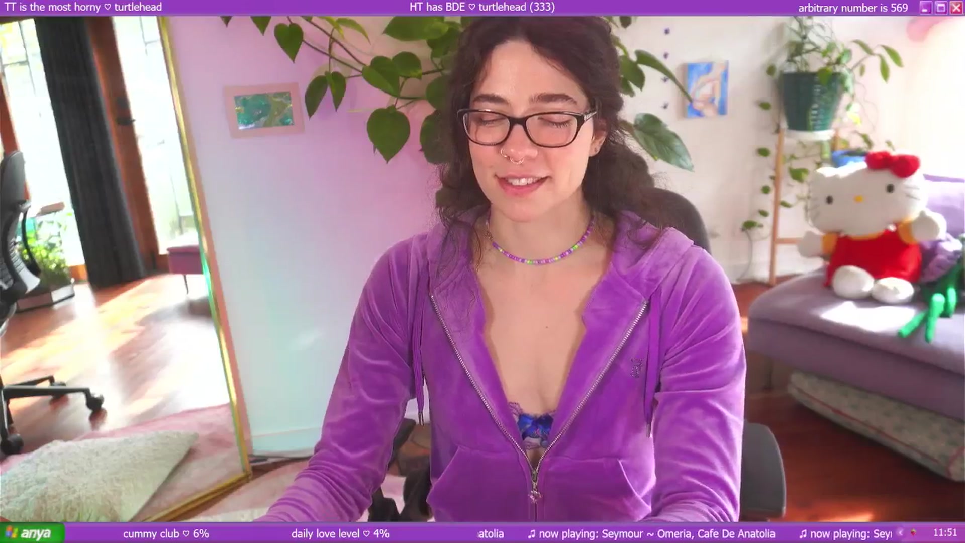 Gallery image thumbnail from afterglow's myfreecams stream on, 05/28/2025, 04:30 image 8 of 20