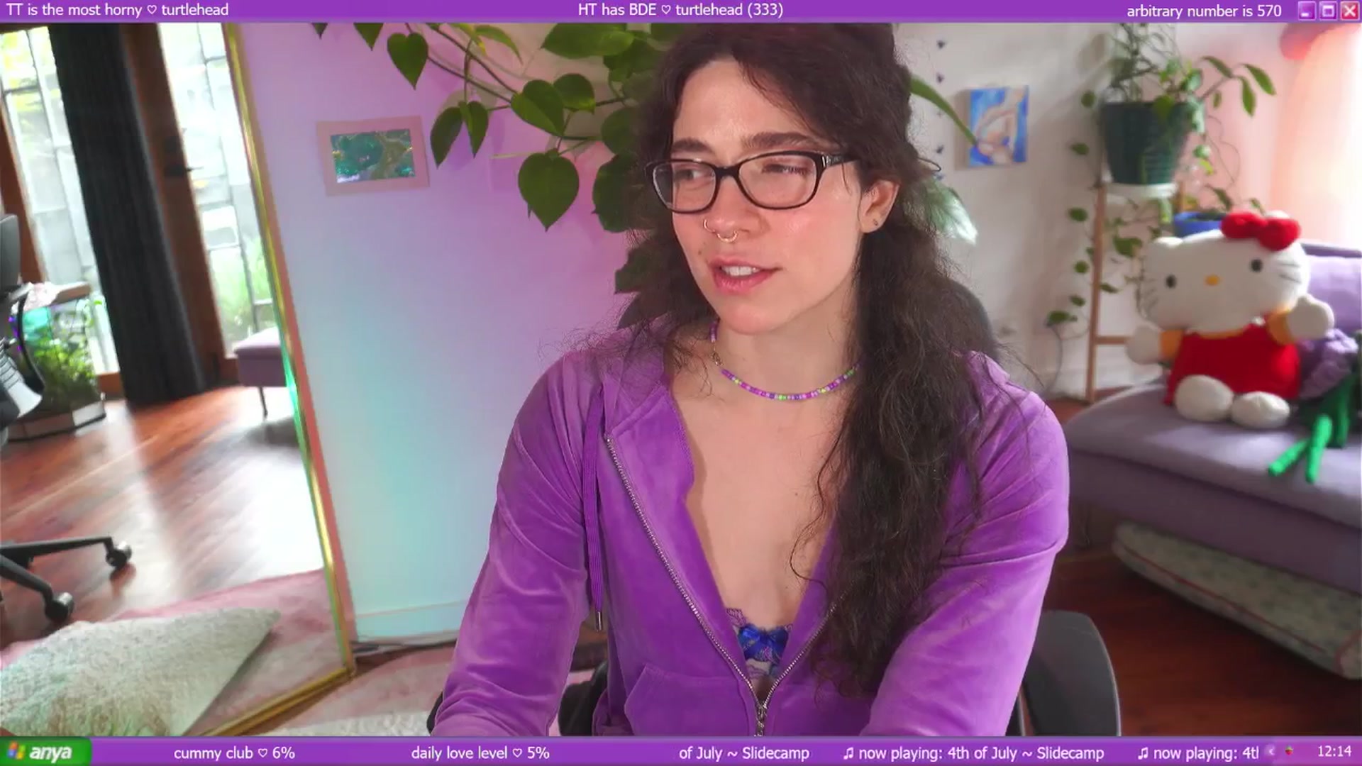 Gallery image thumbnail from afterglow's myfreecams stream on, 05/28/2025, 04:30 image 10 of 20