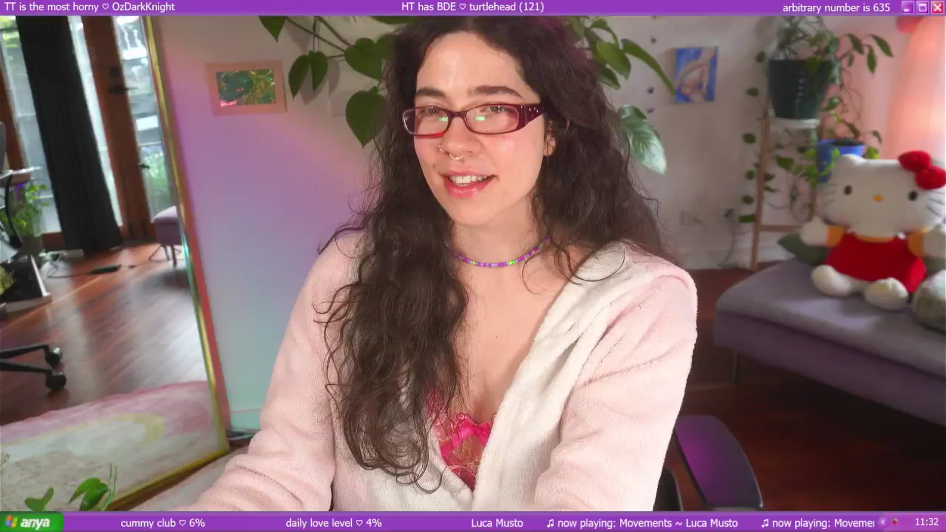 Gallery image thumbnail from afterglow's myfreecams stream on, 06/16/2025, 02:09 image 9 of 20