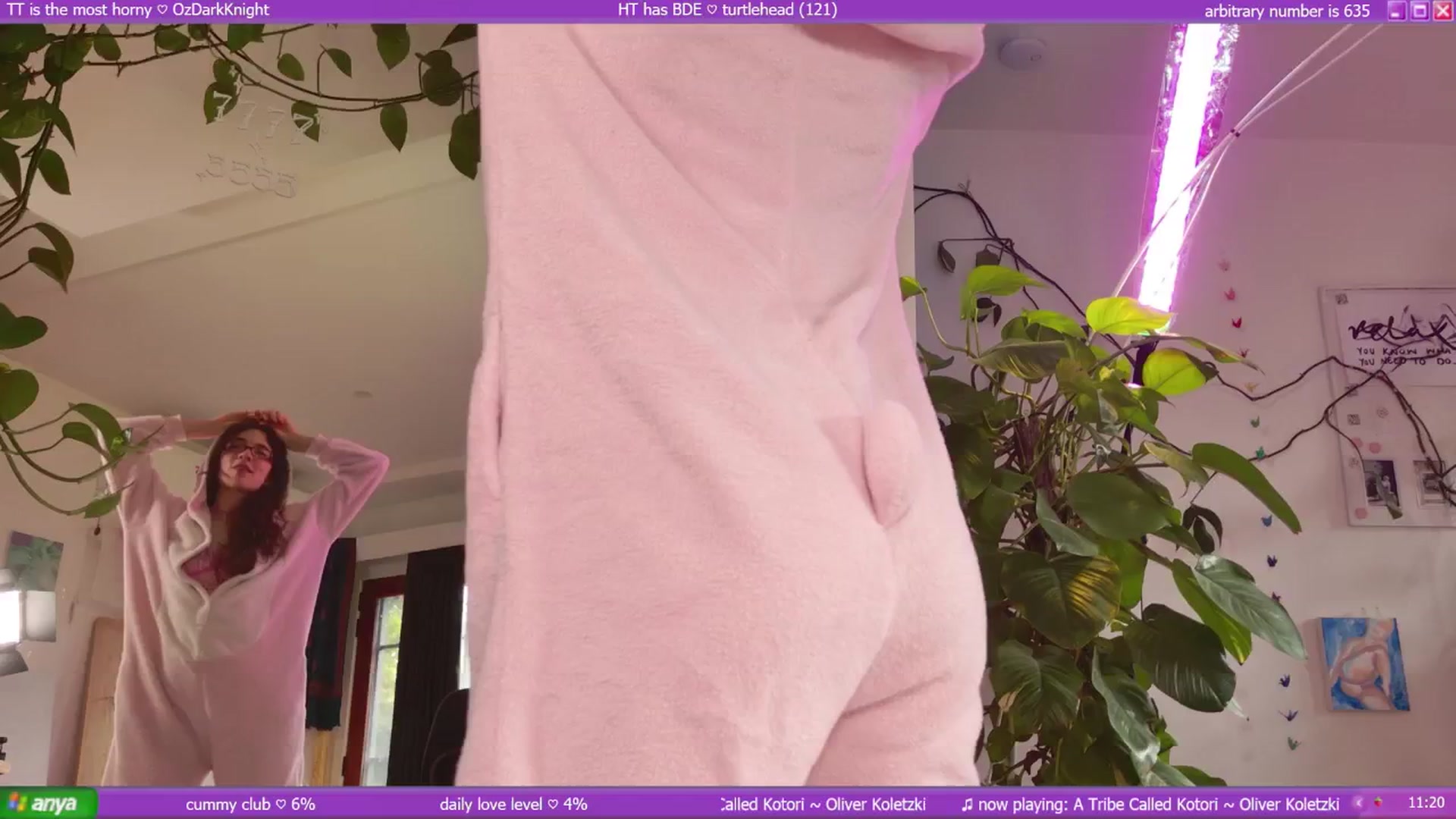 Gallery image thumbnail from afterglow's myfreecams stream on, 06/16/2025, 02:09 image 5 of 20