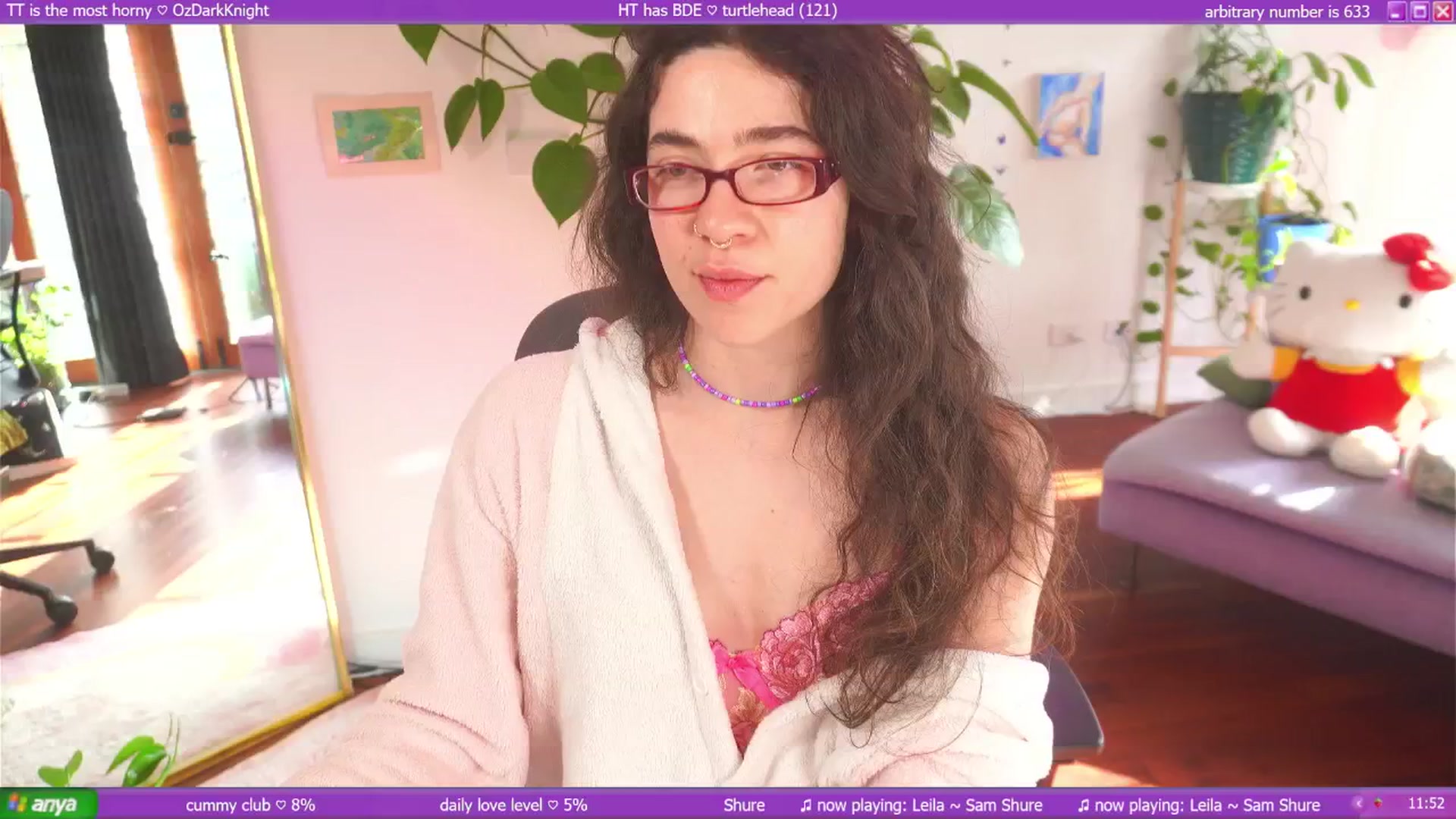 Gallery image thumbnail from afterglow's myfreecams stream on, 06/16/2025, 02:09 image 16 of 20