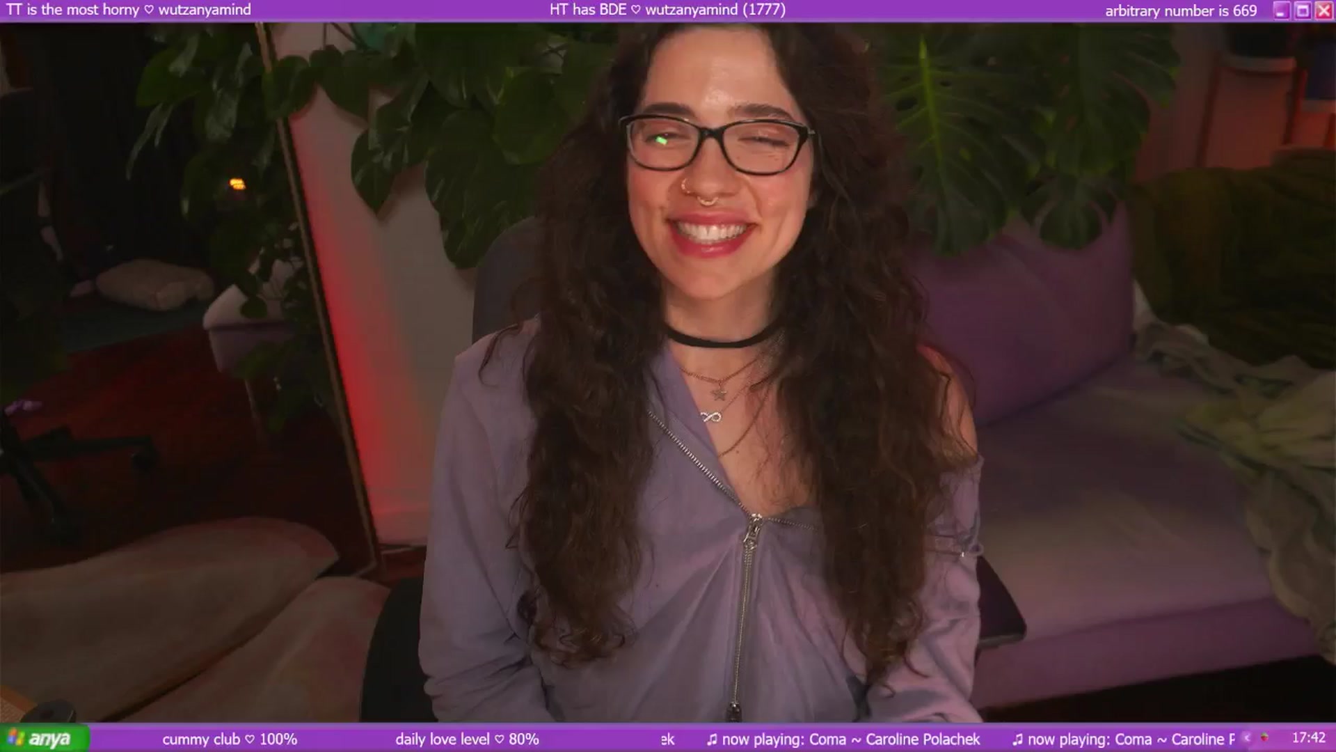 Gallery image thumbnail from afterglow's myfreecams stream on, 06/21/2025, 07:50 image 17 of 20