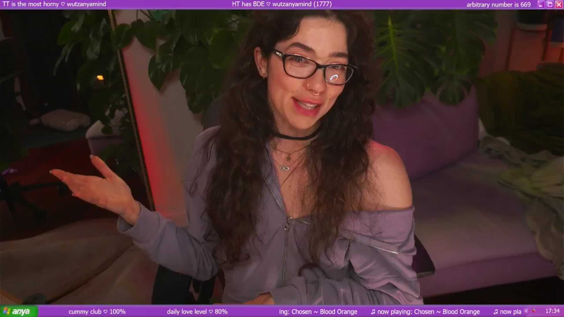 Gallery image thumbnail from afterglow's myfreecams stream on, 06/21/2025, 07:50 image 11 of 20