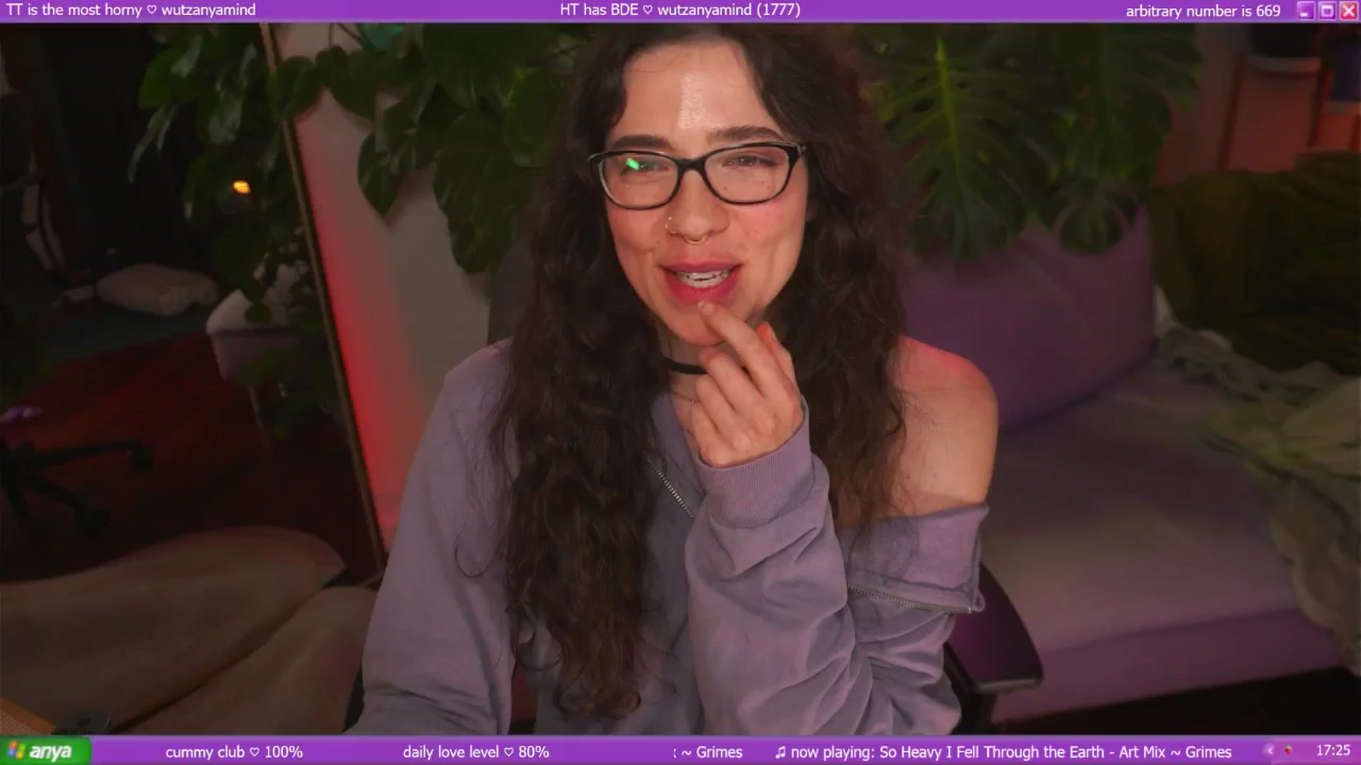 Gallery image thumbnail from afterglow's myfreecams stream on, 06/21/2025, 07:50 image 5 of 20