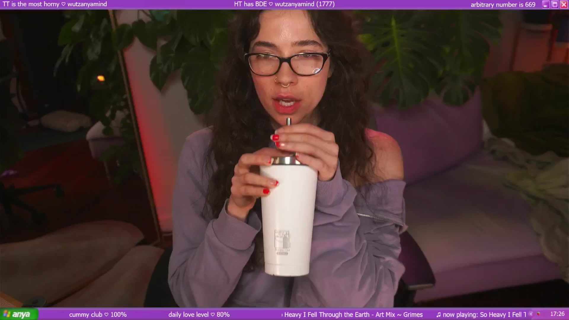 Gallery image thumbnail from afterglow's myfreecams stream on, 06/21/2025, 07:50 image 6 of 20