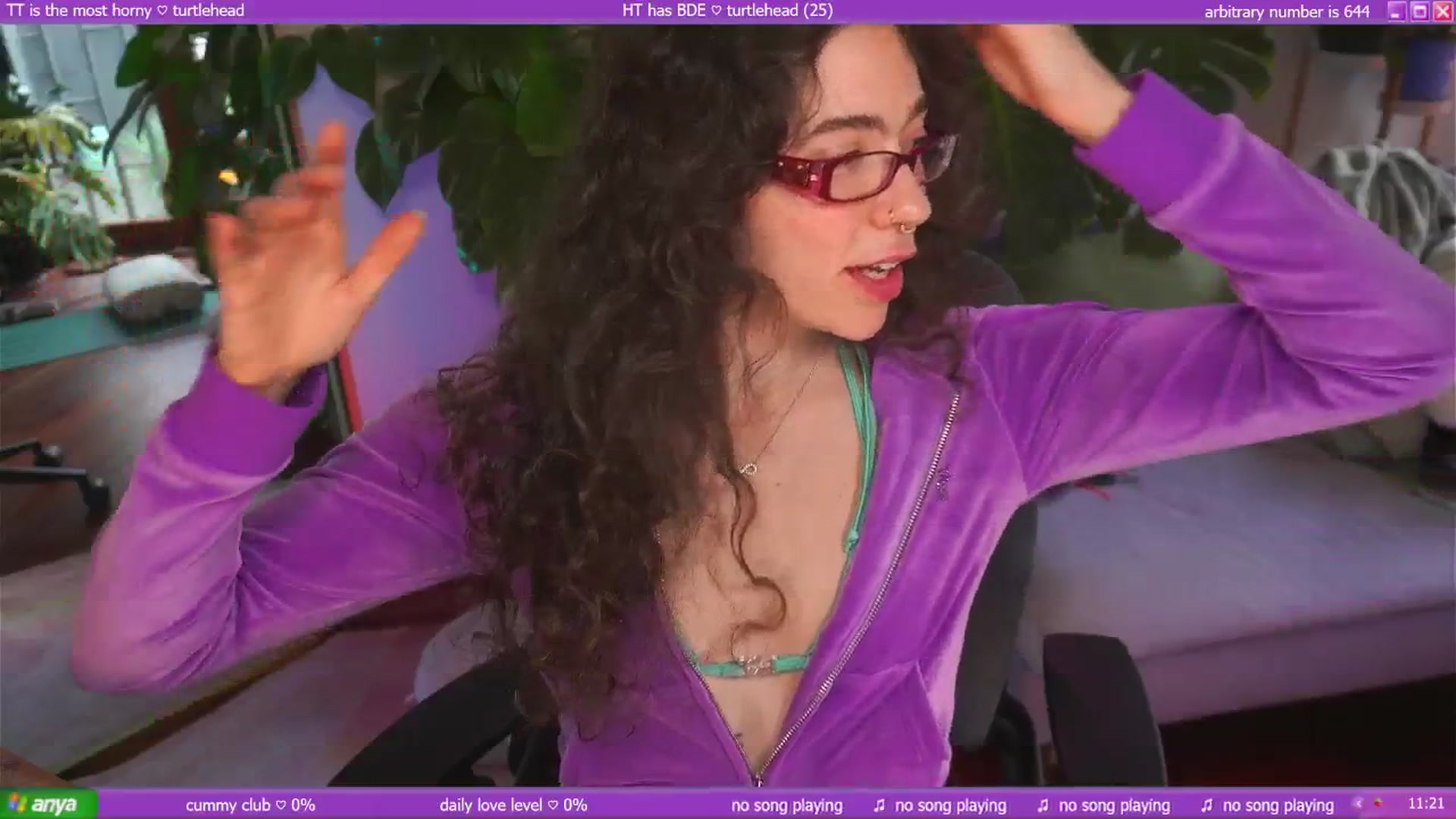 Gallery image thumbnail from afterglow's myfreecams stream on, 06/25/2025, 01:55 image 5 of 20