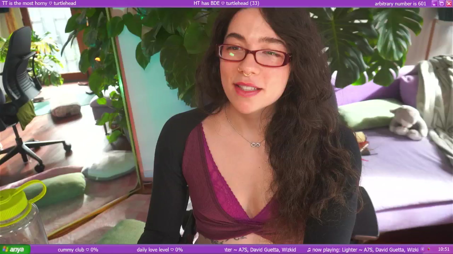 Gallery image thumbnail from afterglow's myfreecams stream on, 06/27/2025, 02:17 image 2 of 20