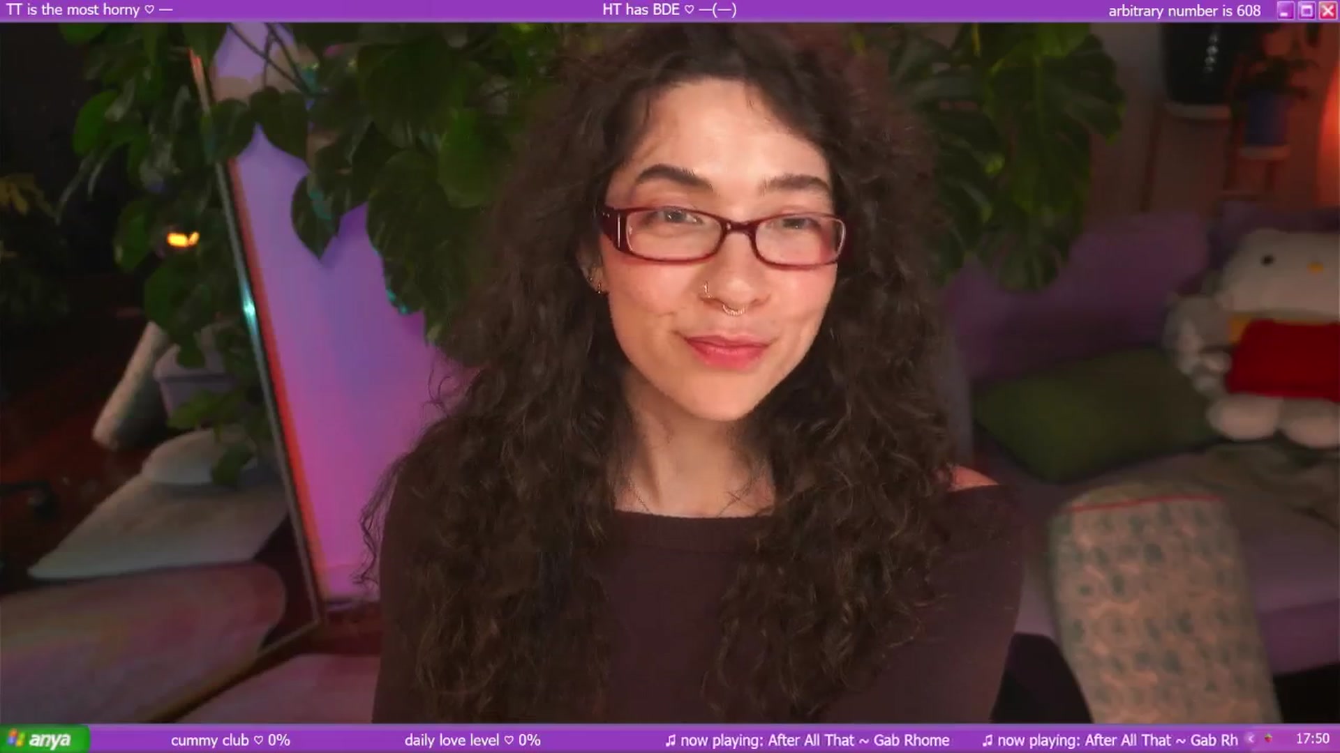 Gallery image thumbnail from afterglow's myfreecams stream on, 06/28/2025, 10:14 image 2 of 20