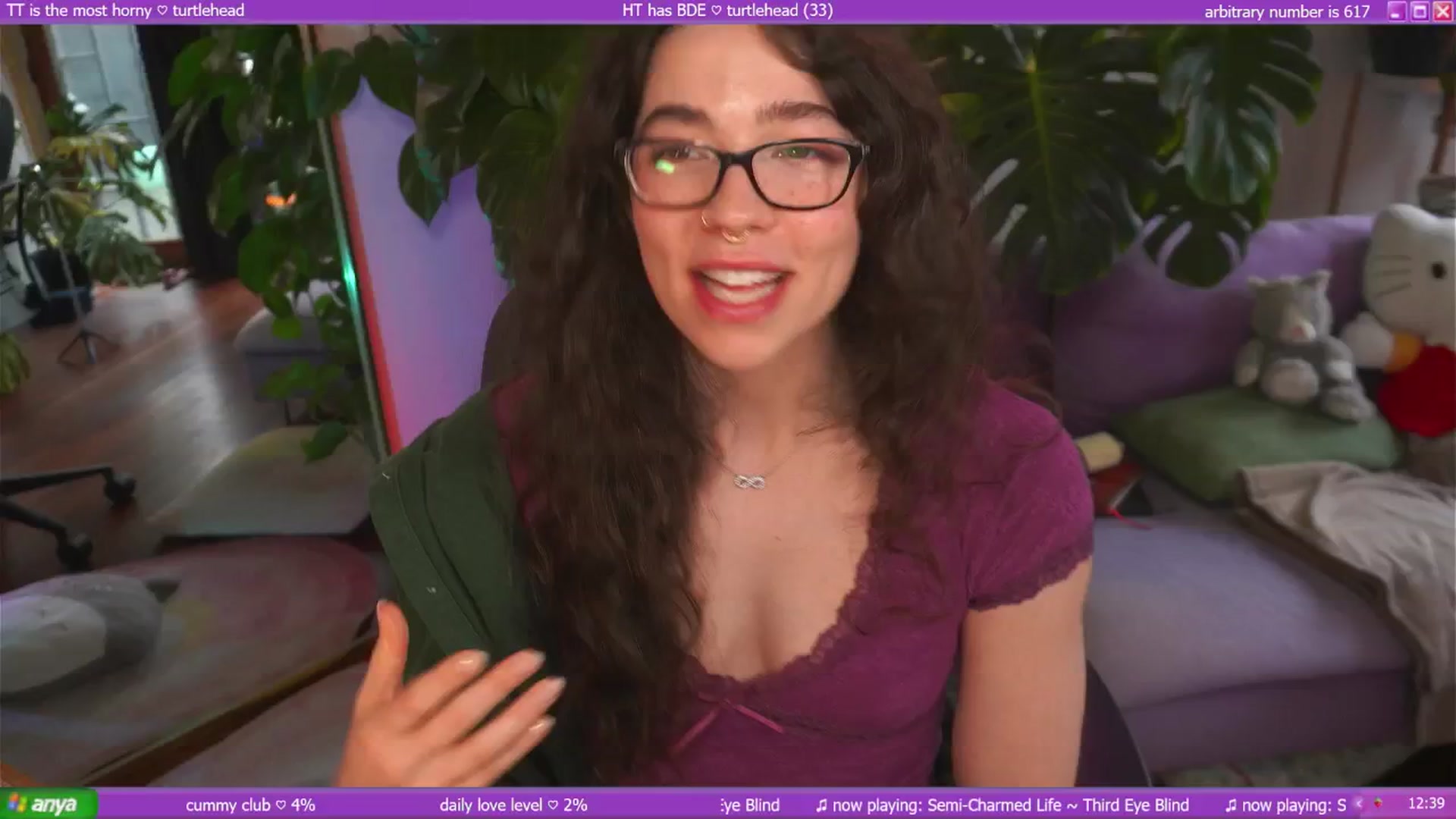 Gallery image thumbnail from afterglow's myfreecams stream on, 06/29/2025, 05:04 image 8 of 20