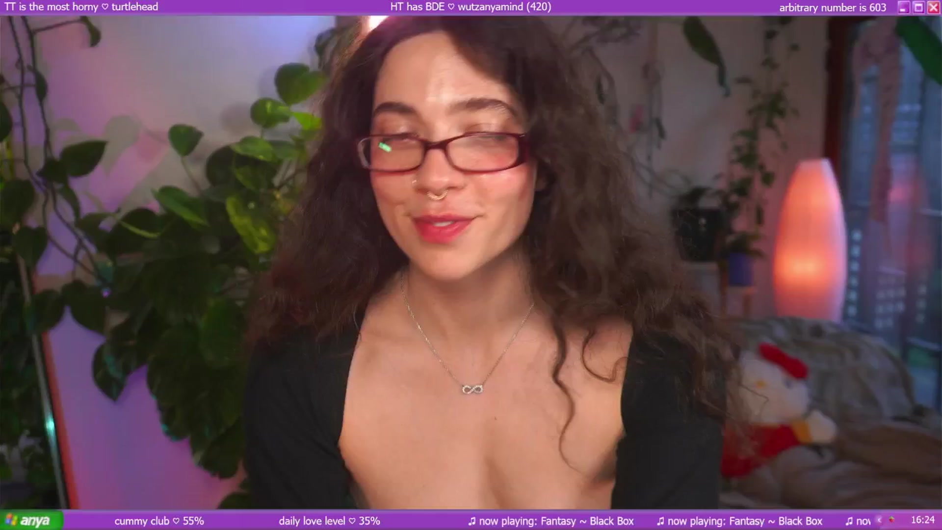 Gallery image thumbnail from afterglow's myfreecams stream on, 06/30/2025, 07:22 image 9 of 20