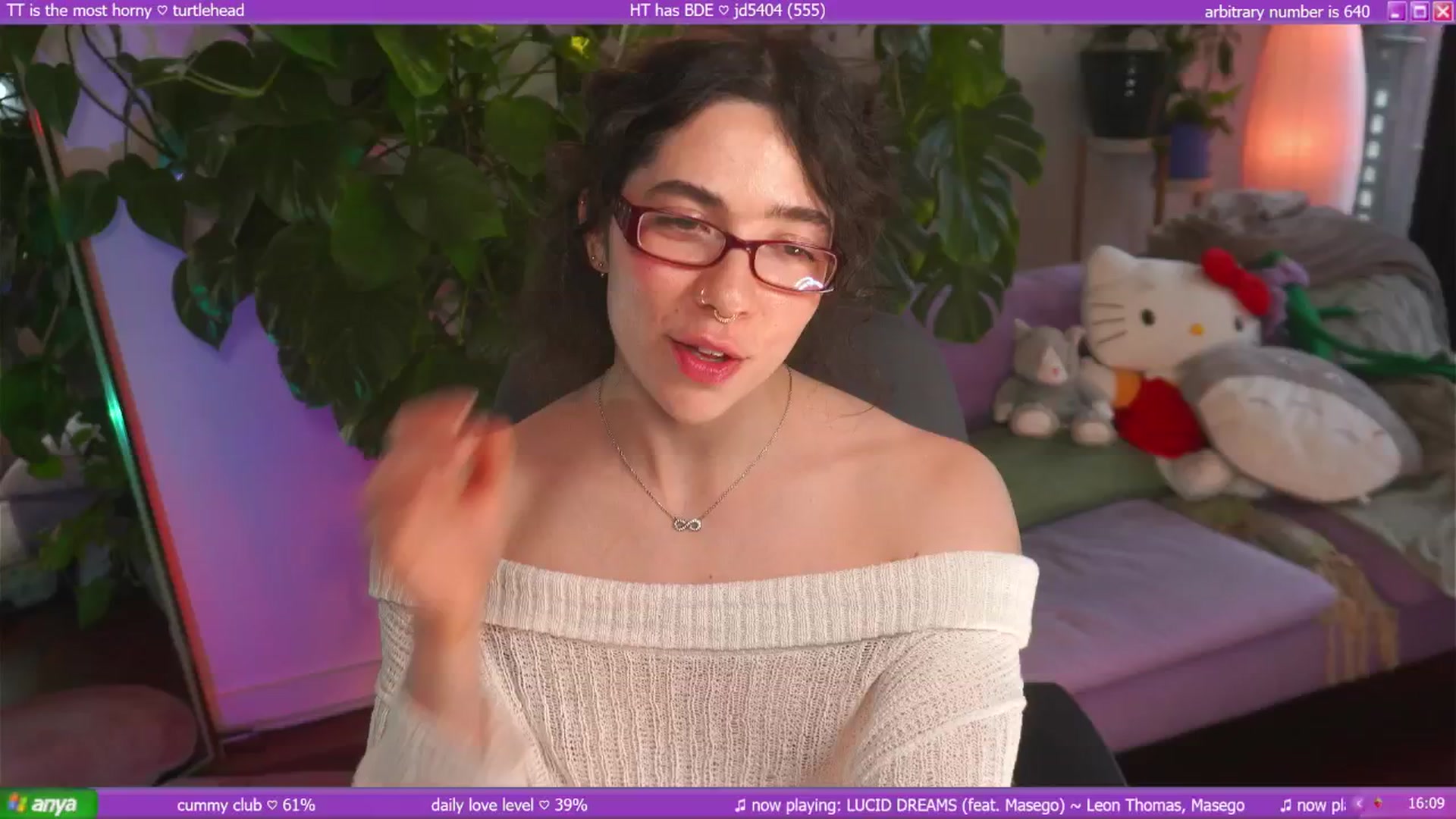 Gallery image thumbnail from afterglow's myfreecams stream on, 07/04/2025, 07:21 image 4 of 20