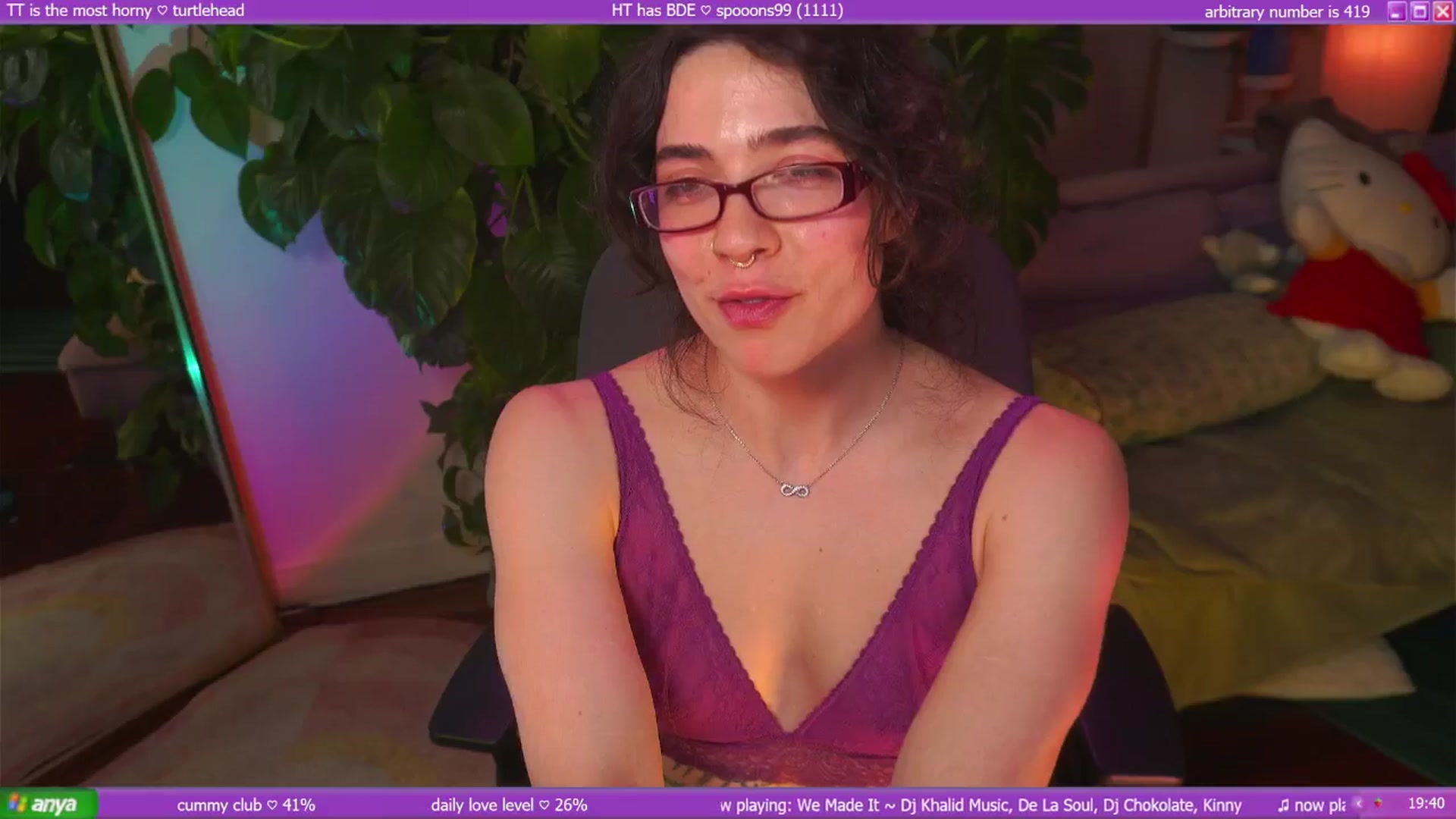 Gallery image thumbnail from afterglow's myfreecams stream on, 07/19/2025, 11:49 image 11 of 20