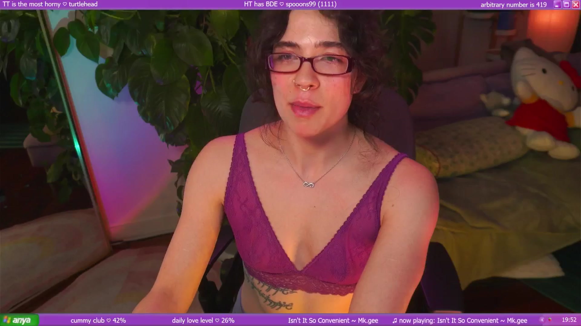 Gallery image thumbnail from afterglow's myfreecams stream on, 07/19/2025, 11:49 image 12 of 20