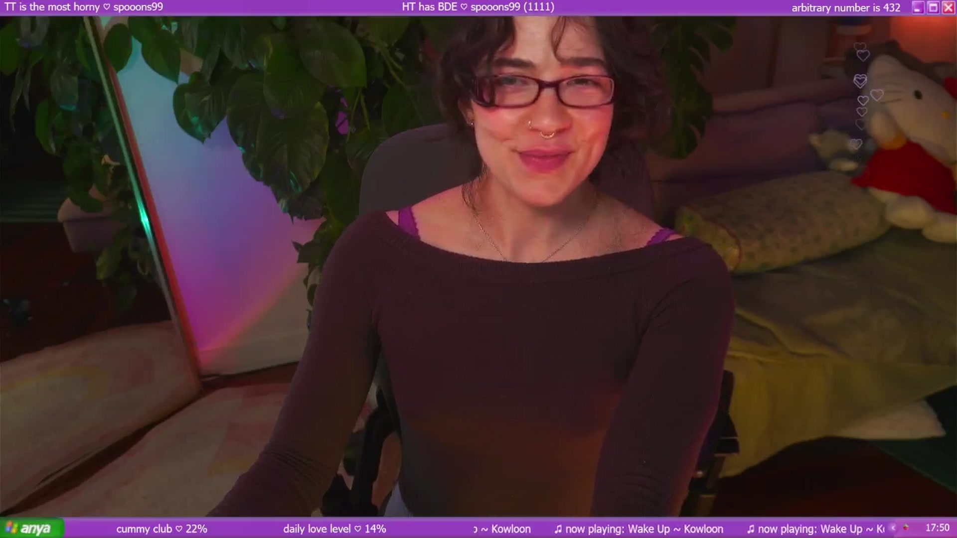 Gallery image thumbnail from afterglow's myfreecams stream on, 07/19/2025, 11:49 image 2 of 20