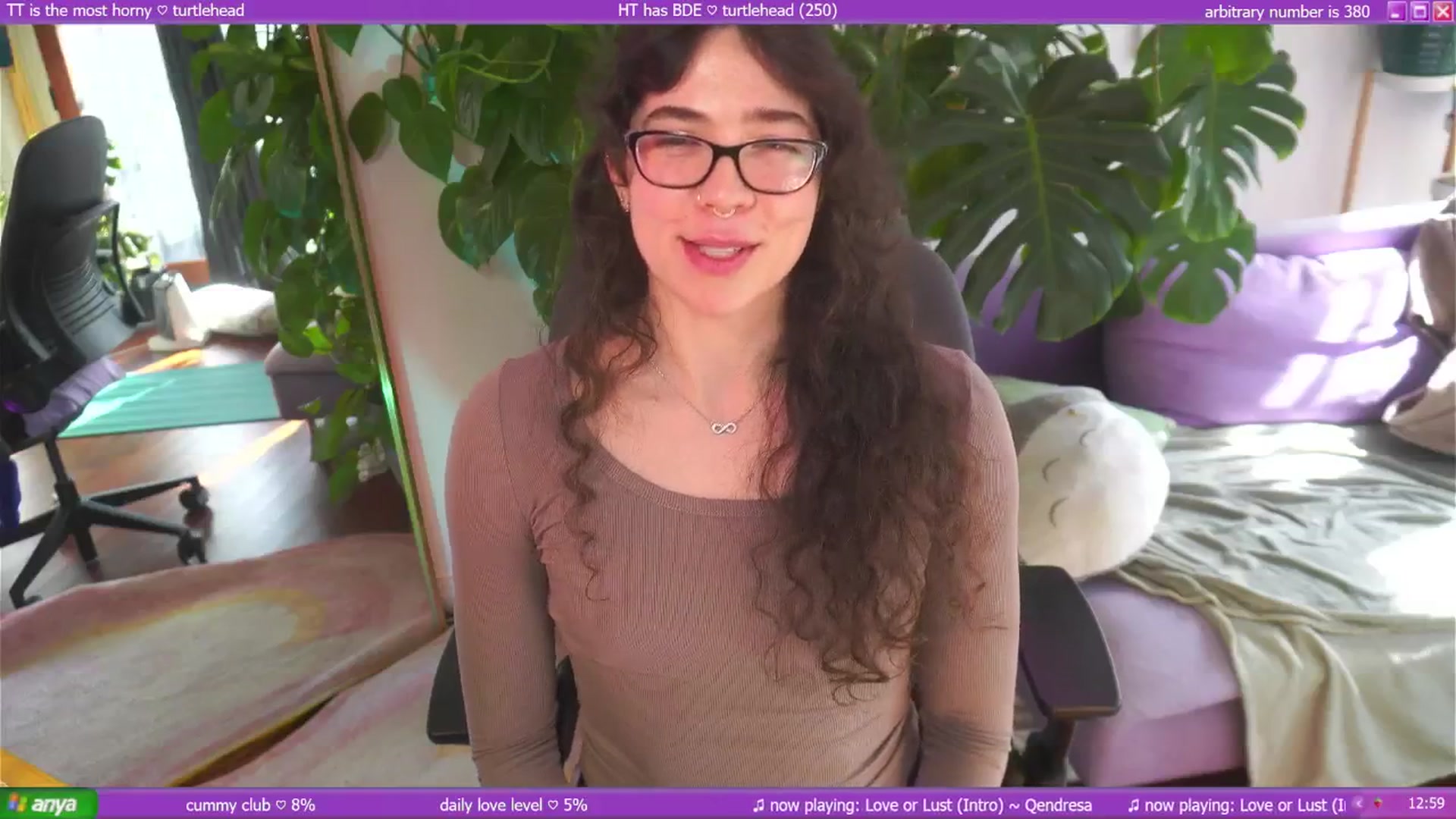 Gallery image thumbnail from afterglow's myfreecams stream on, 07/21/2025, 06:50 image 6 of 20