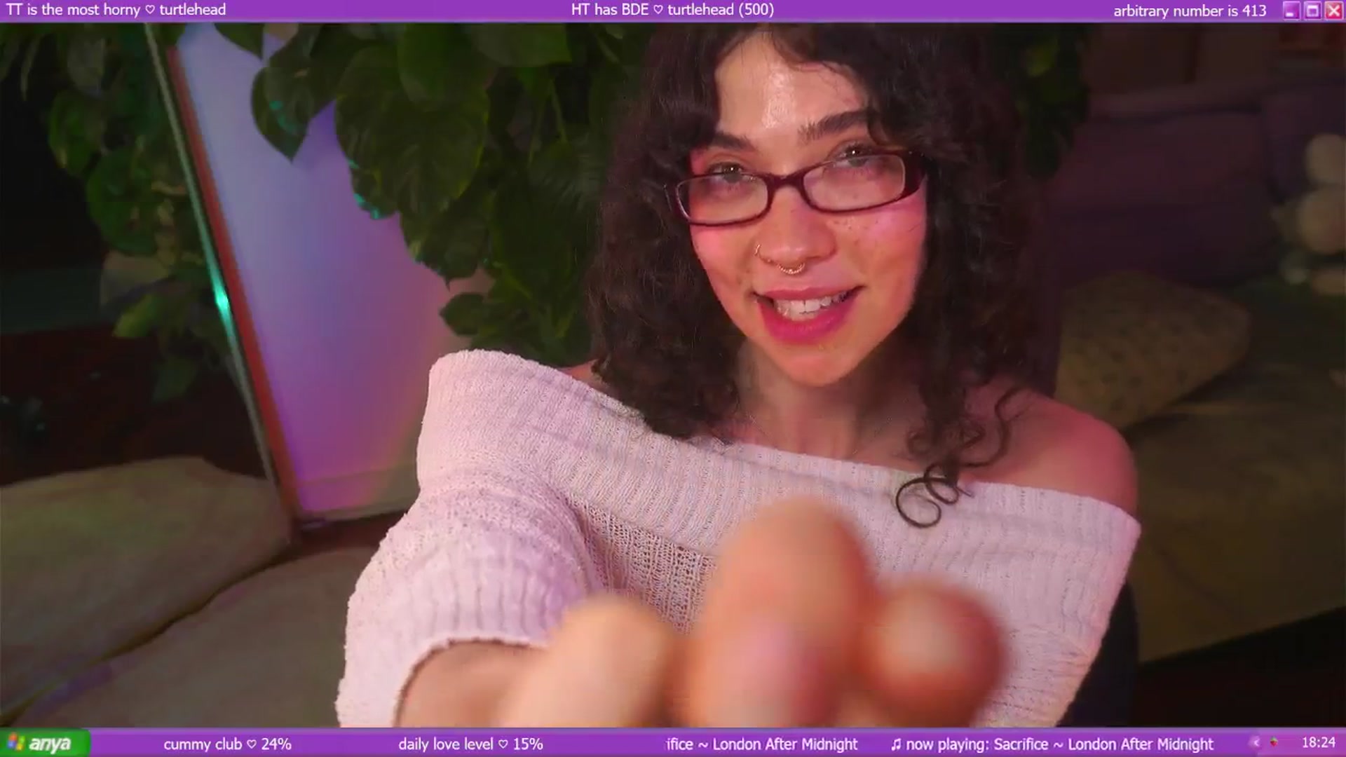 Gallery image thumbnail from afterglow's myfreecams stream on, 07/26/2025, 08:42 image 9 of 20