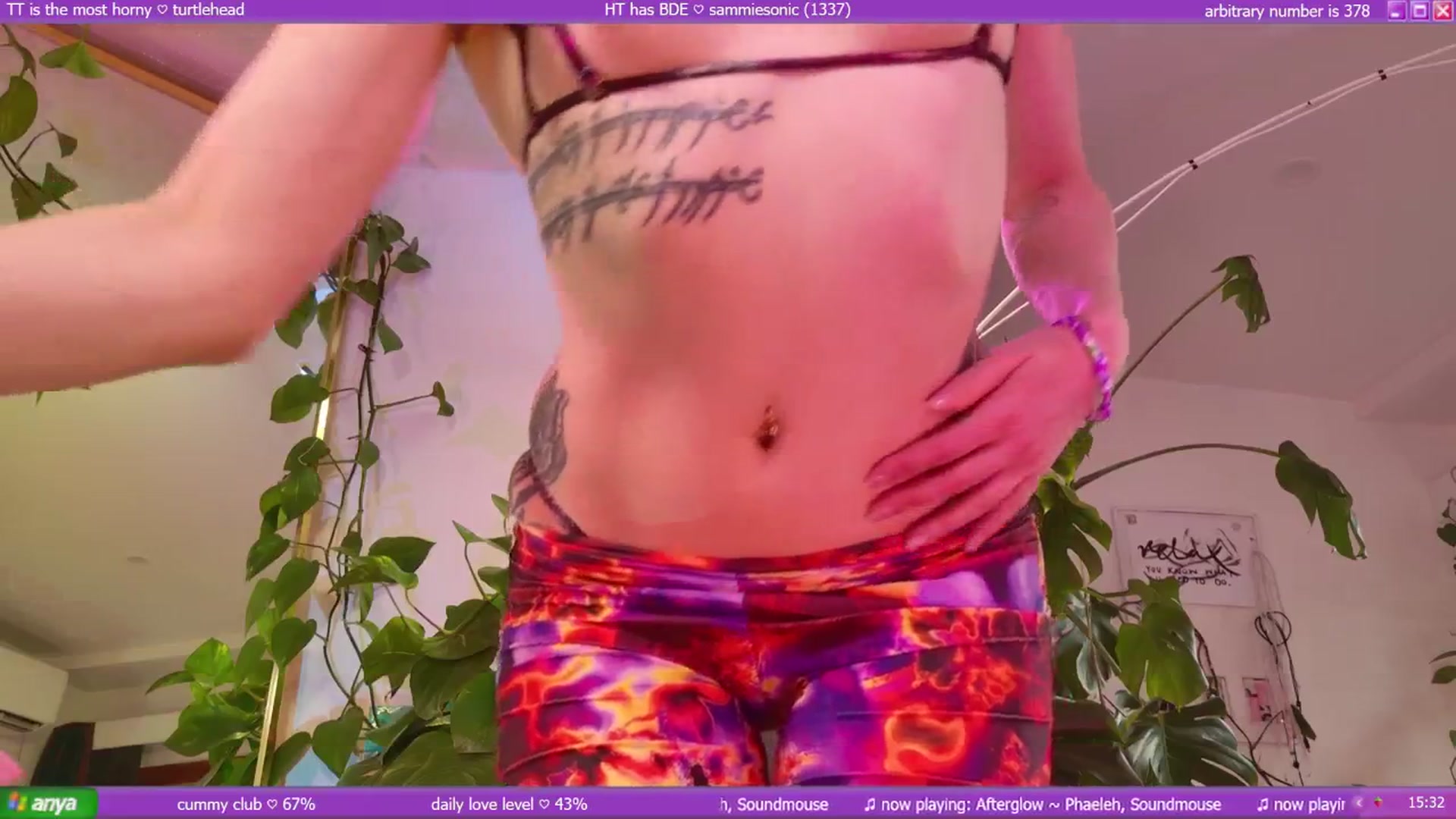 Gallery image thumbnail from afterglow's myfreecams stream on, 07/27/2025, 06:21 image 18 of 20