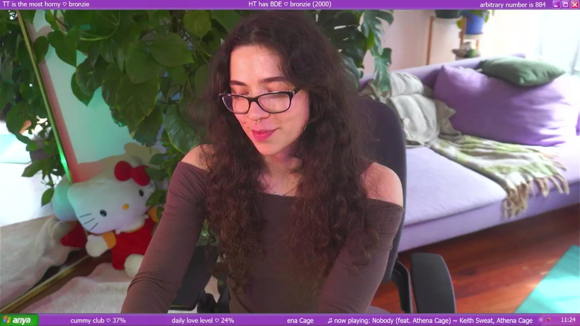 Gallery image thumbnail from afterglow's myfreecams stream on, 08/29/2025, 01:55 image 16 of 20