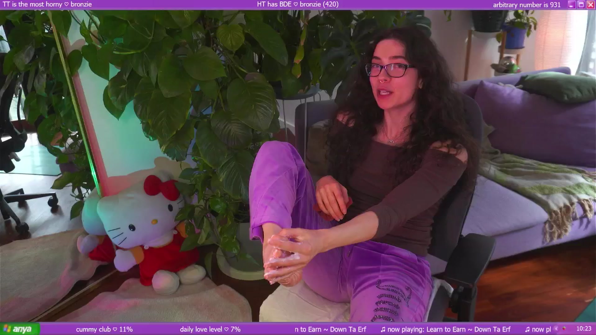 Gallery image thumbnail from afterglow's myfreecams stream on, 08/29/2025, 01:55 image 5 of 20