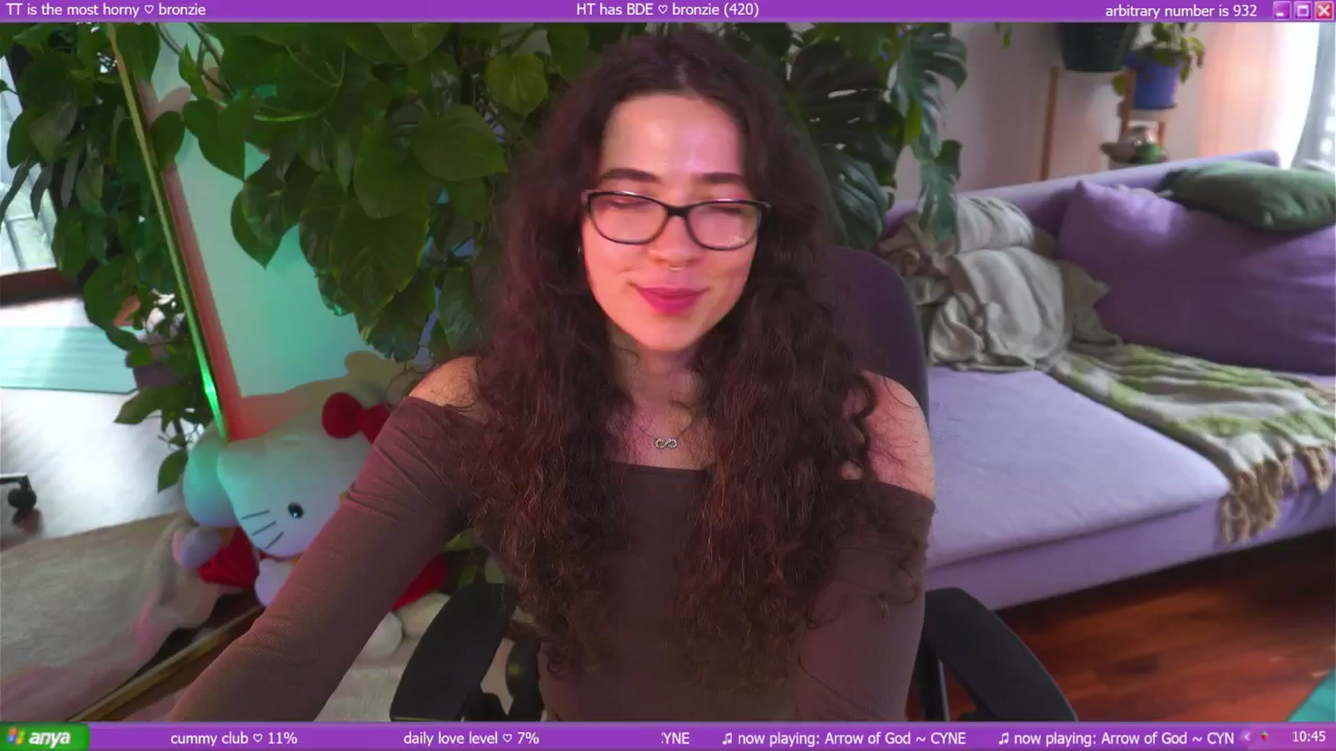 Gallery image thumbnail from afterglow's myfreecams stream on, 08/29/2025, 01:55 image 9 of 20
