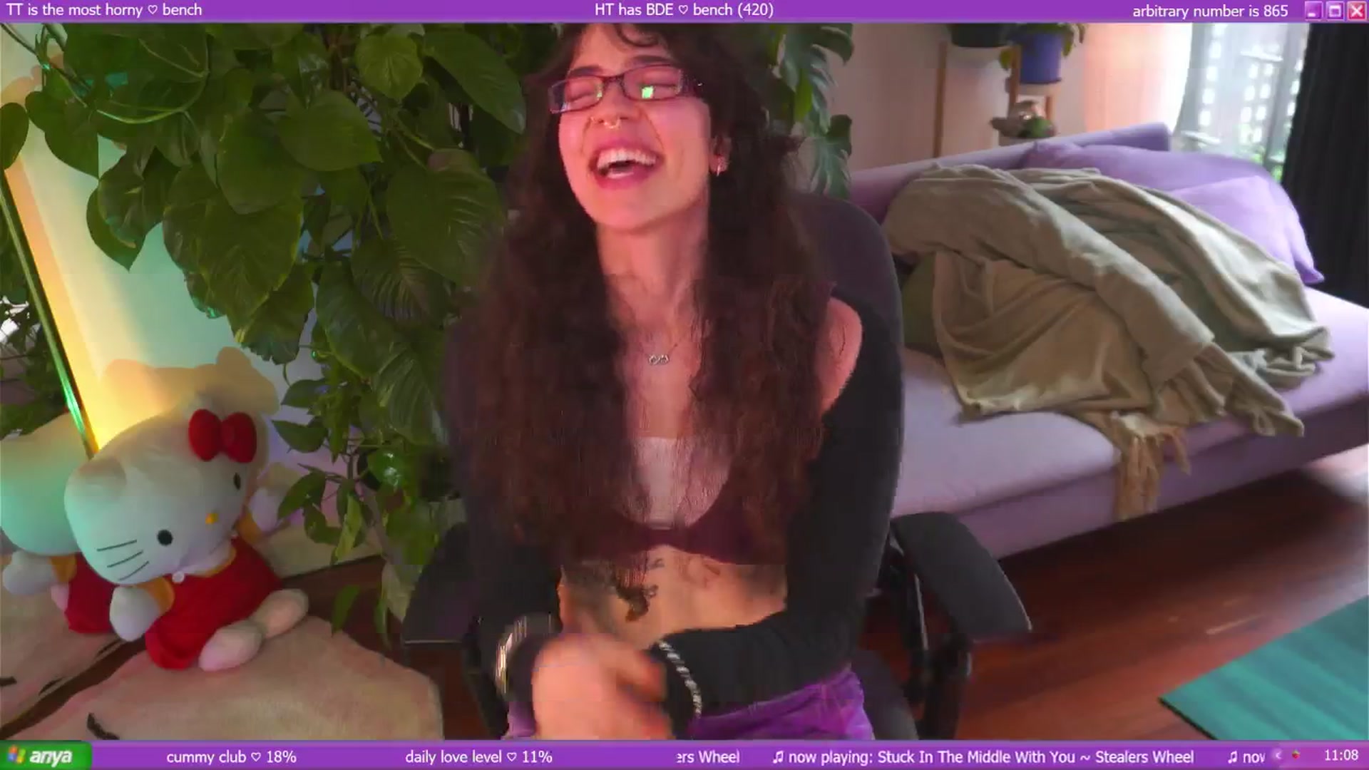 Gallery image thumbnail from afterglow's myfreecams stream on, 08/31/2025, 02:03 image 12 of 20