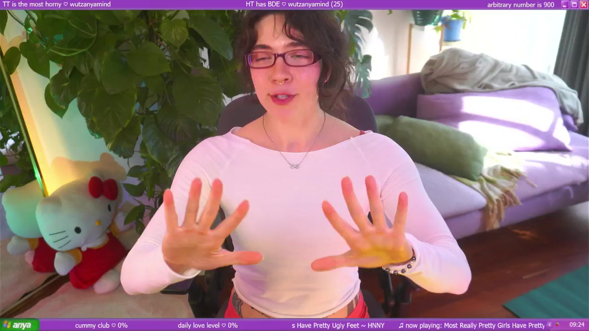 Gallery image thumbnail from afterglow's myfreecams stream on, 09/01/2025, 24:04 image 12 of 20