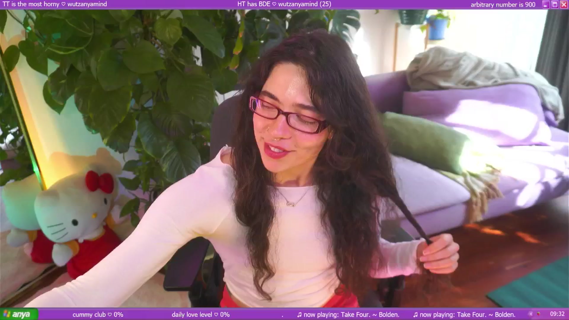 Gallery image thumbnail from afterglow's myfreecams stream on, 09/01/2025, 24:04 image 14 of 20