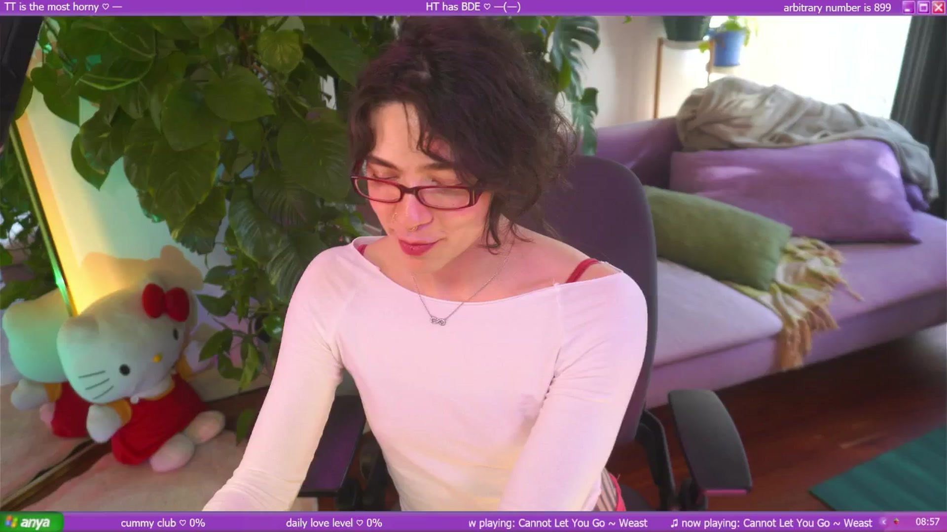 Gallery image thumbnail from afterglow's myfreecams stream on, 09/01/2025, 24:04 image 5 of 20
