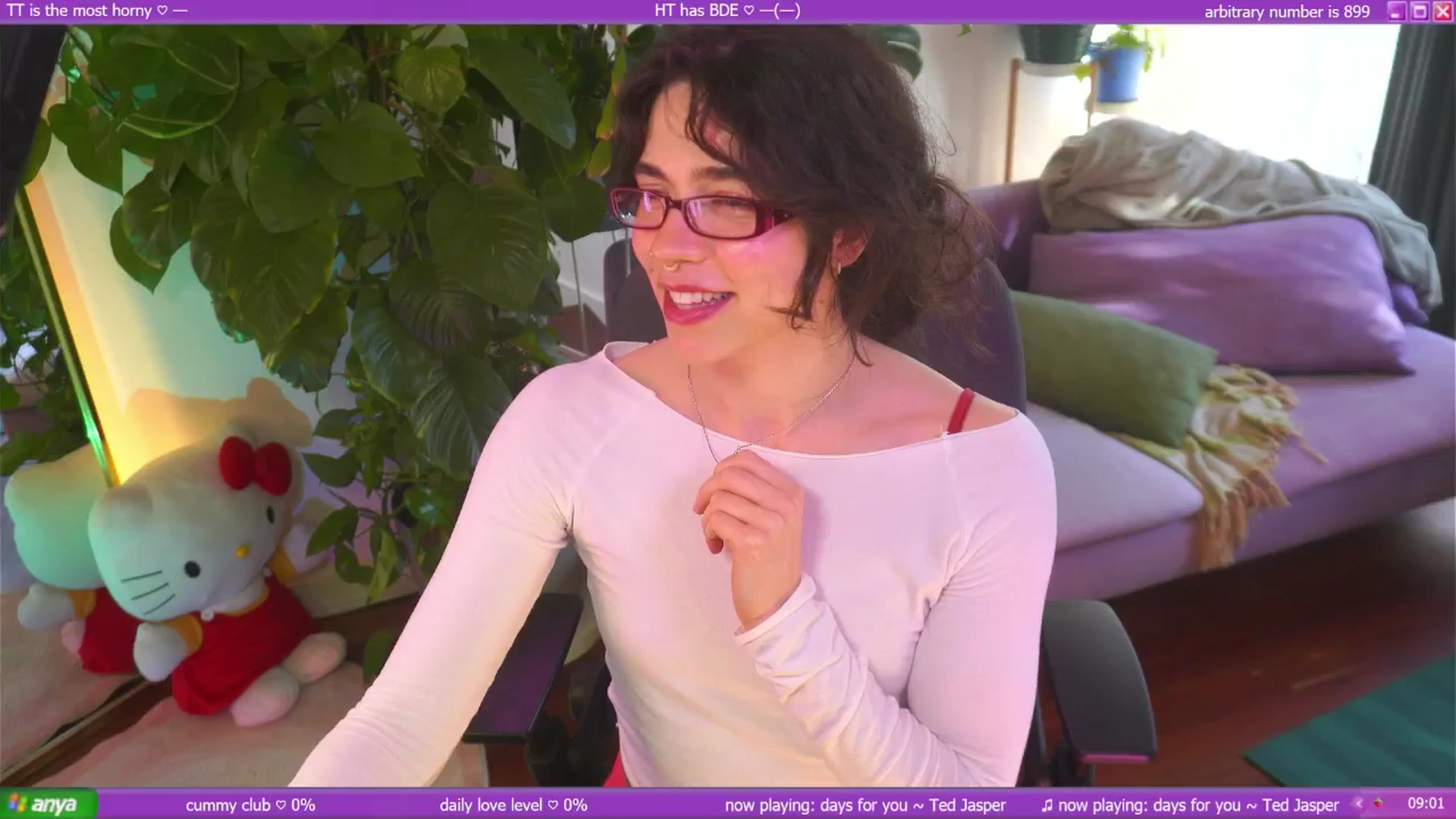 Gallery image thumbnail from afterglow's myfreecams stream on, 09/01/2025, 24:04 image 6 of 20