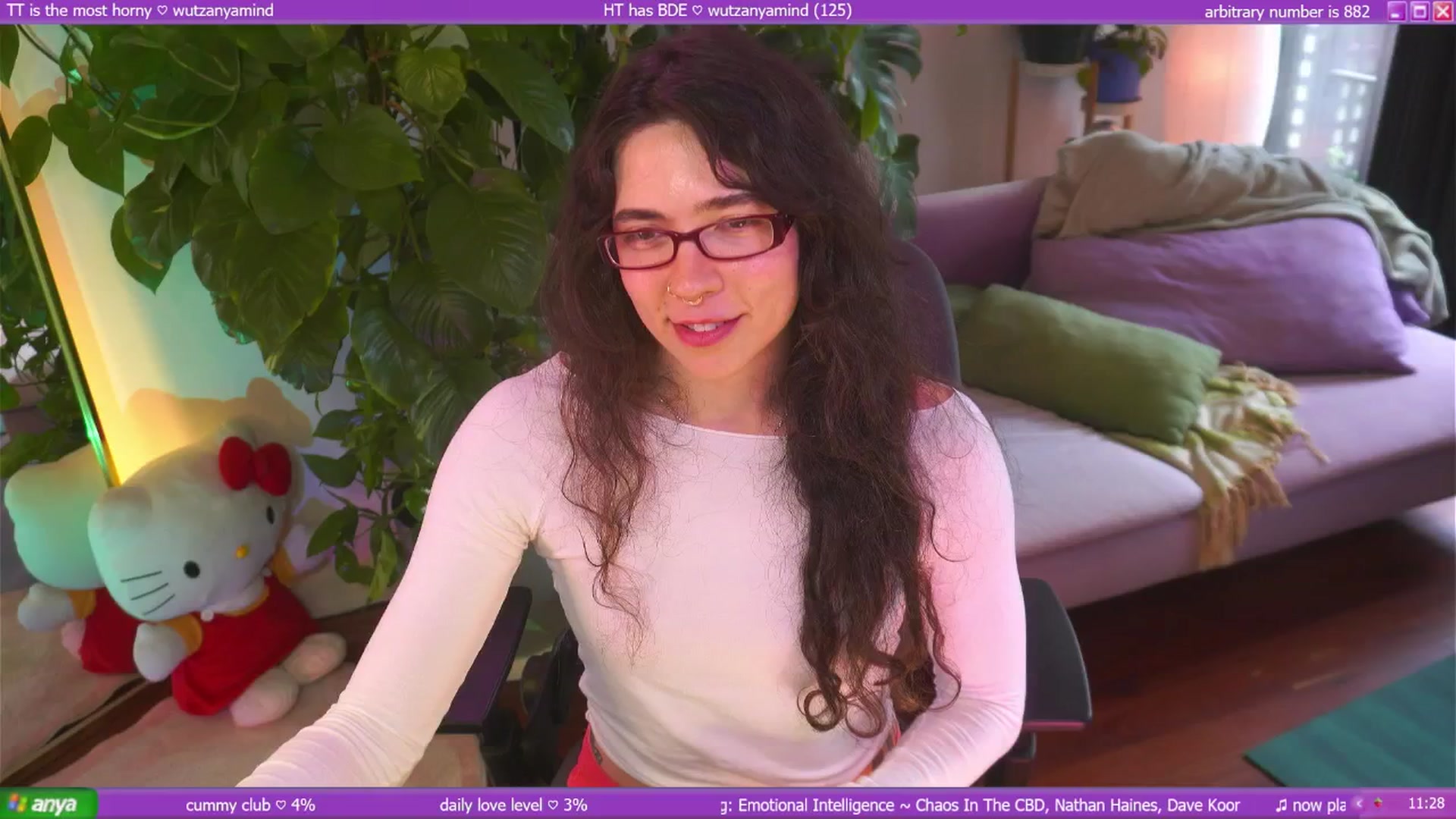 Gallery image thumbnail from afterglow's myfreecams stream on, 09/01/2025, 02:43 image 12 of 20